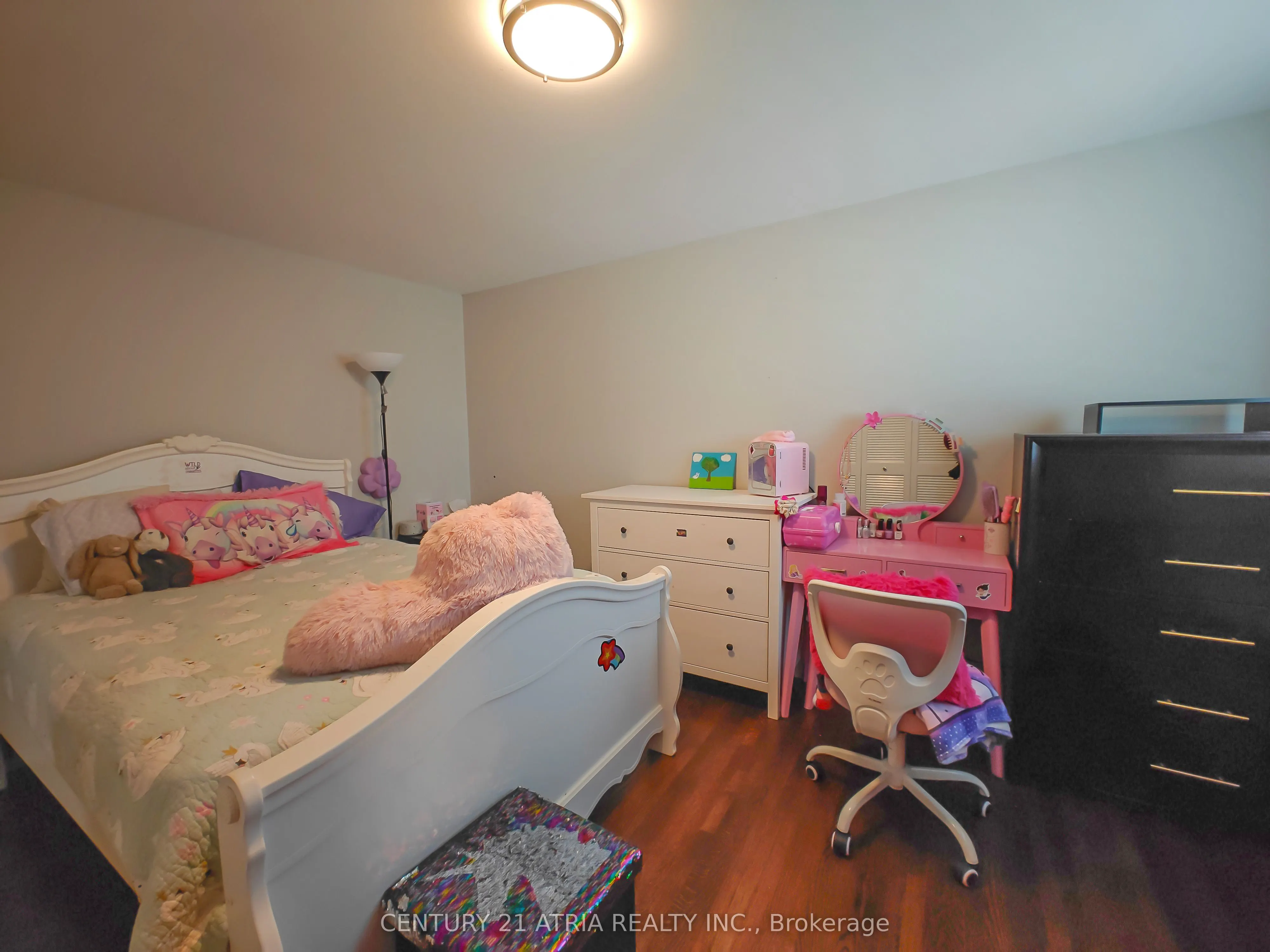 76 Livingston Road