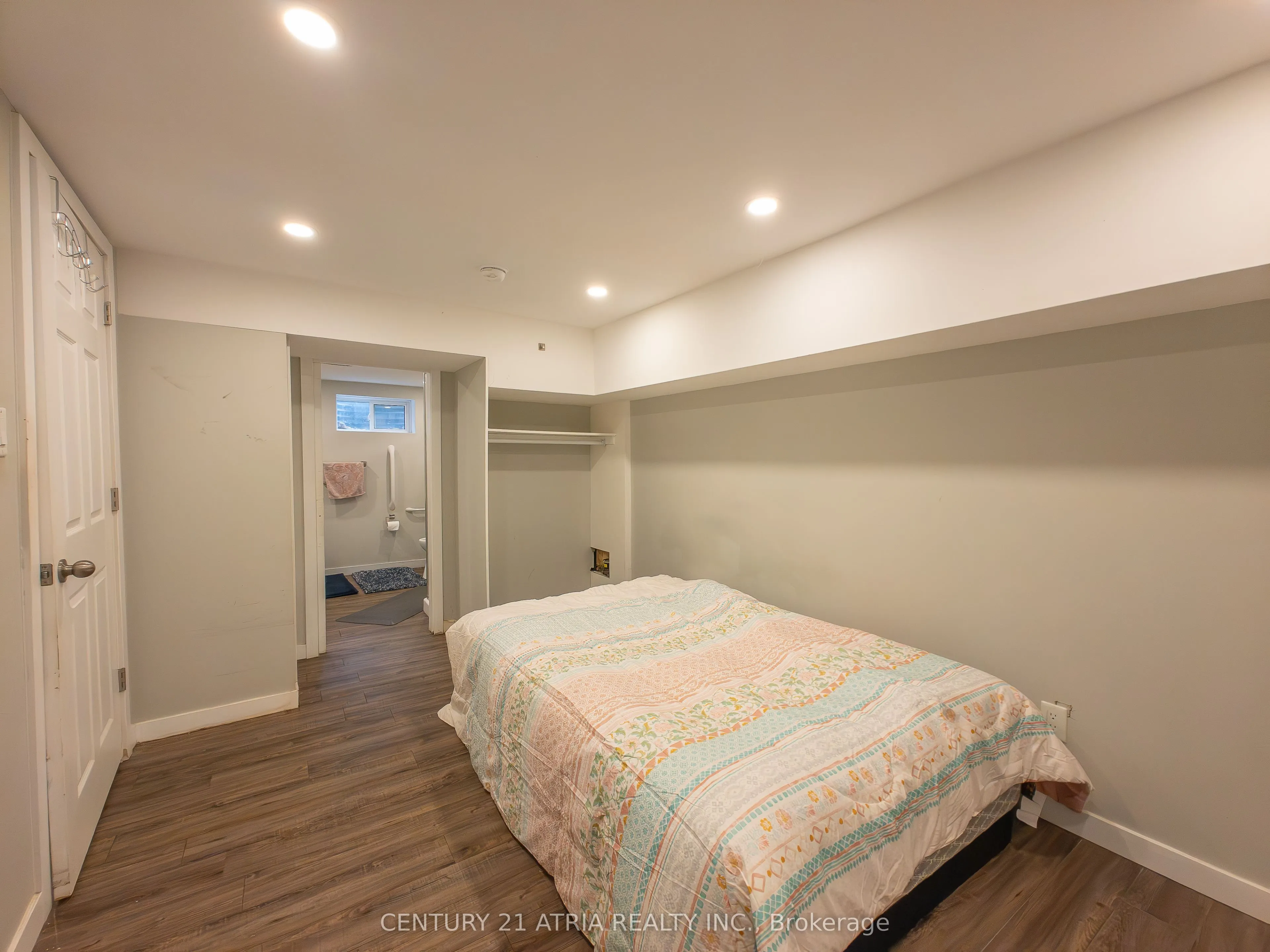 76 Livingston Road