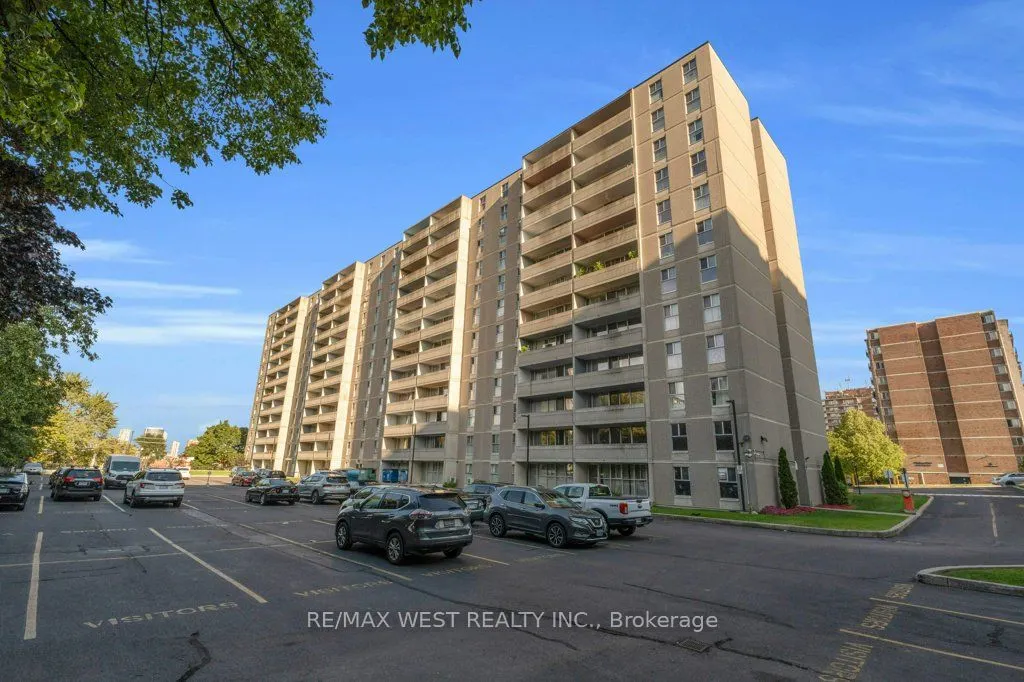 2 Glamorgan Avenue, #203
