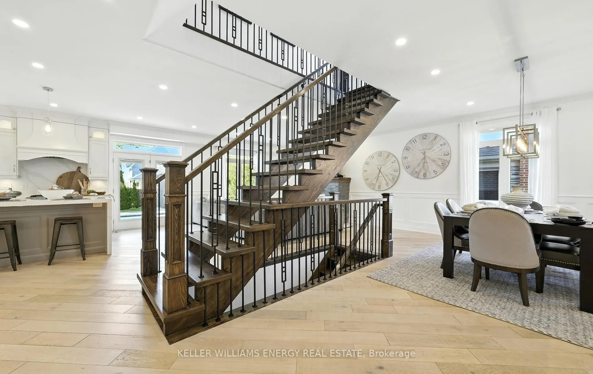96 Kingsdale Drive