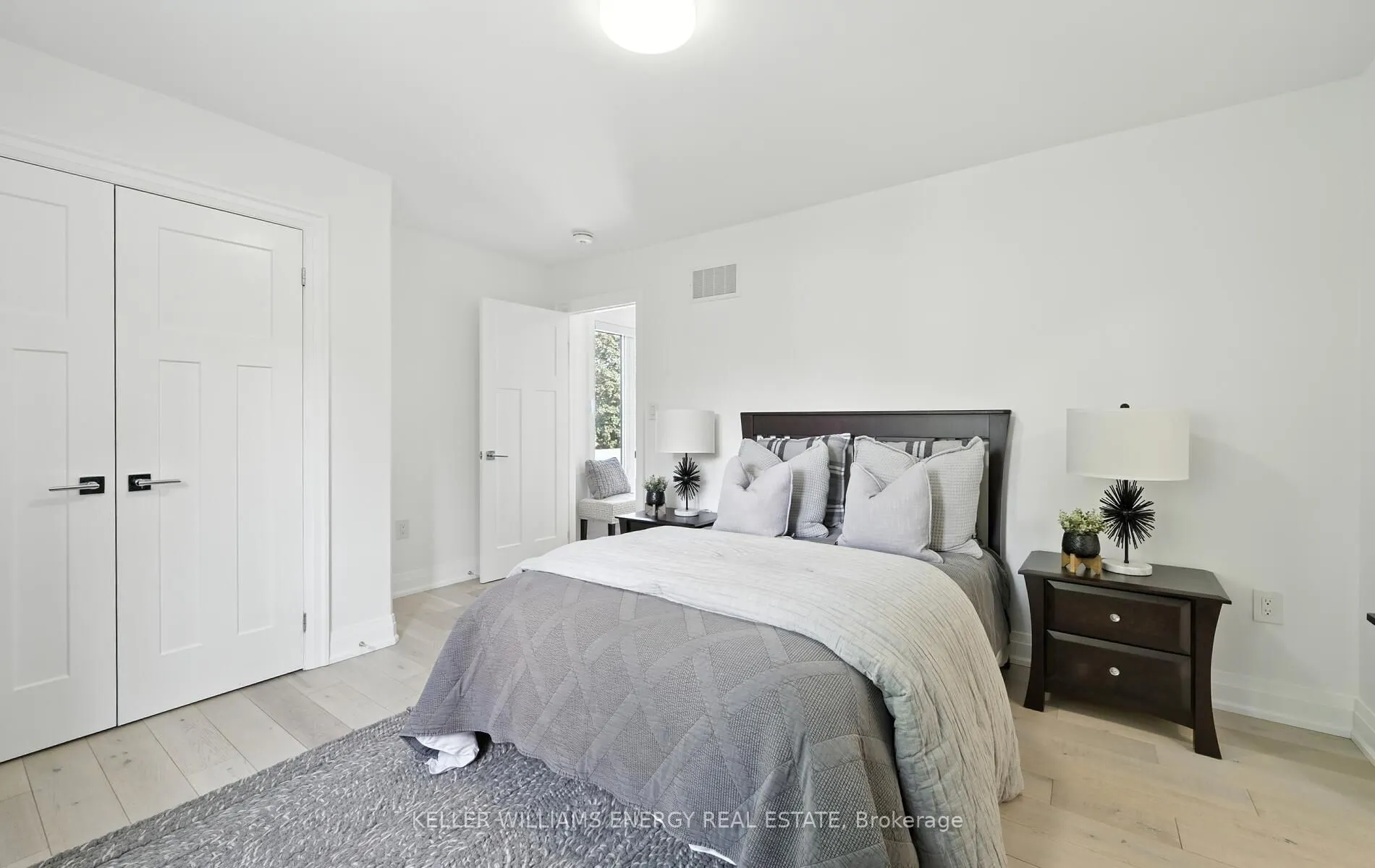96 Kingsdale Drive