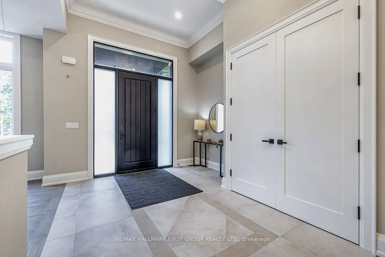 10 Philips Road