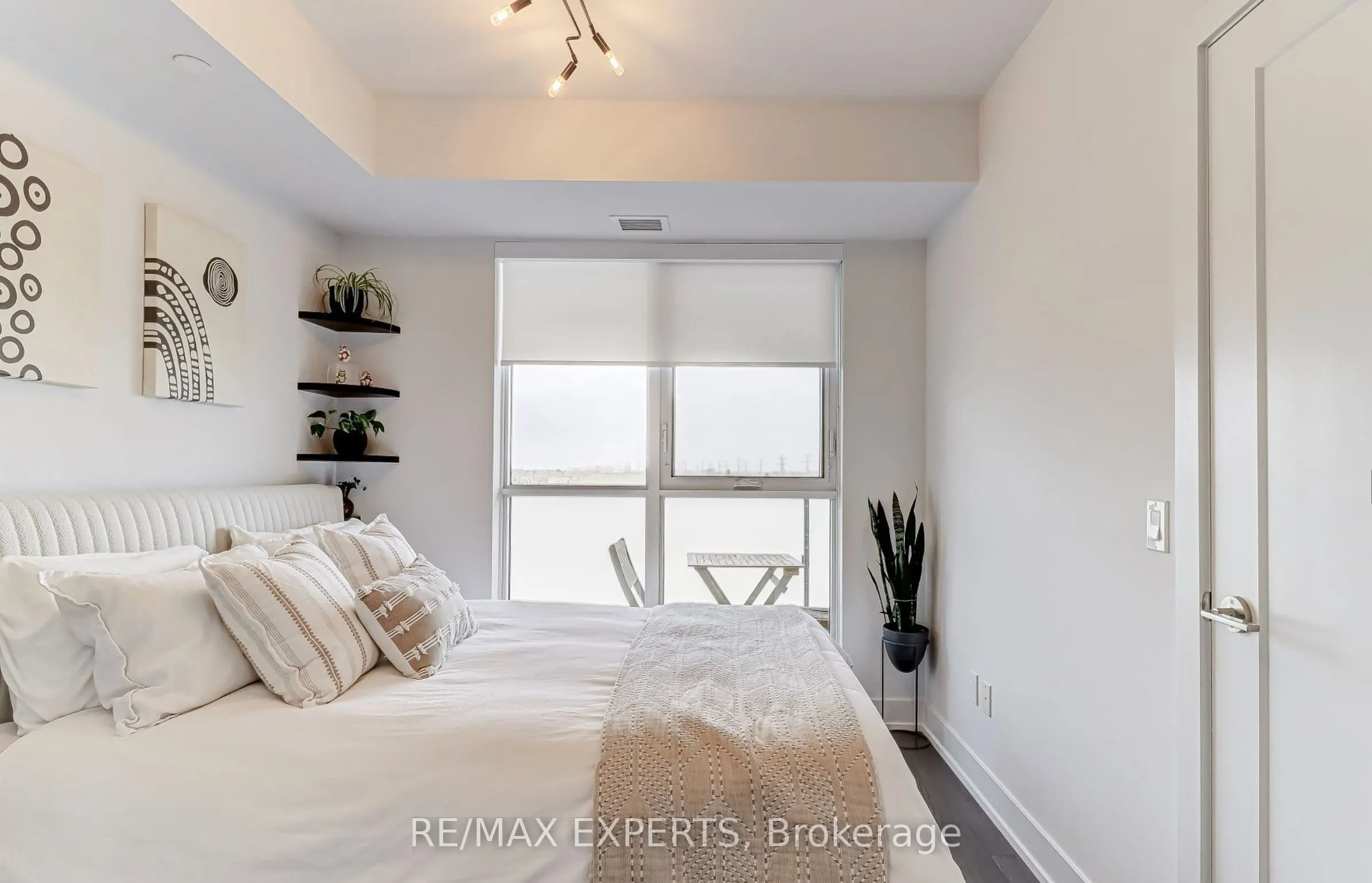 2550 Simcoe Street N, #418