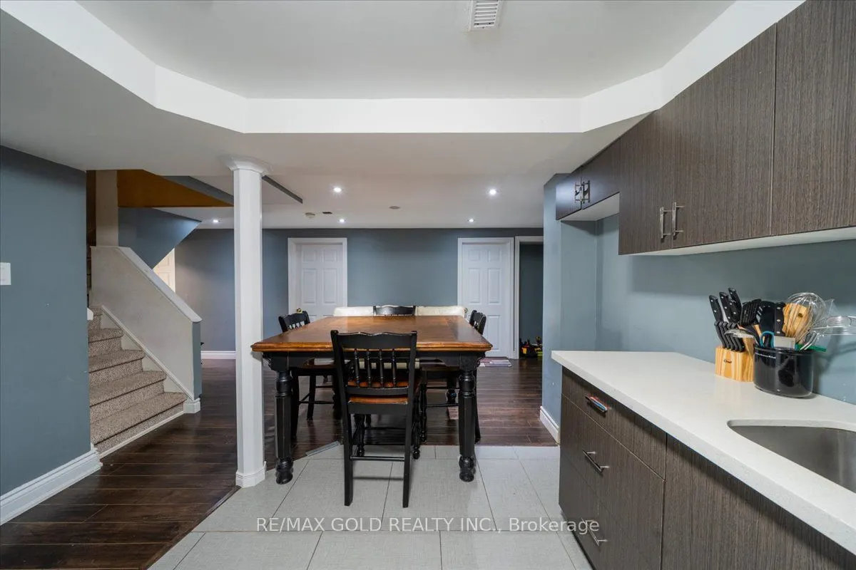 113 Rollo Drive N