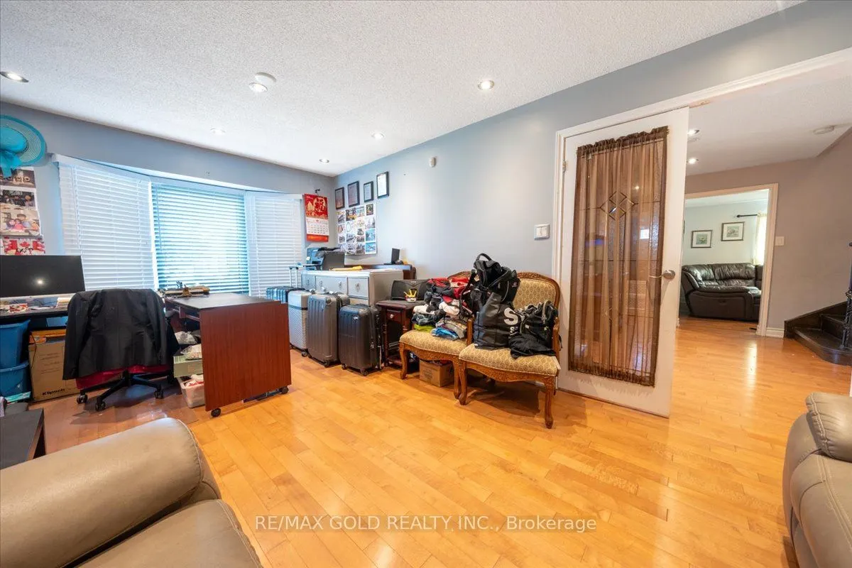 113 Rollo Drive N