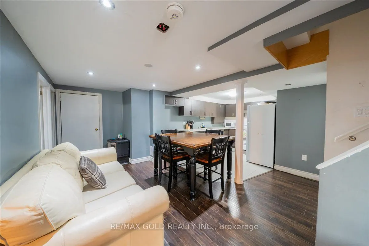 113 Rollo Drive N