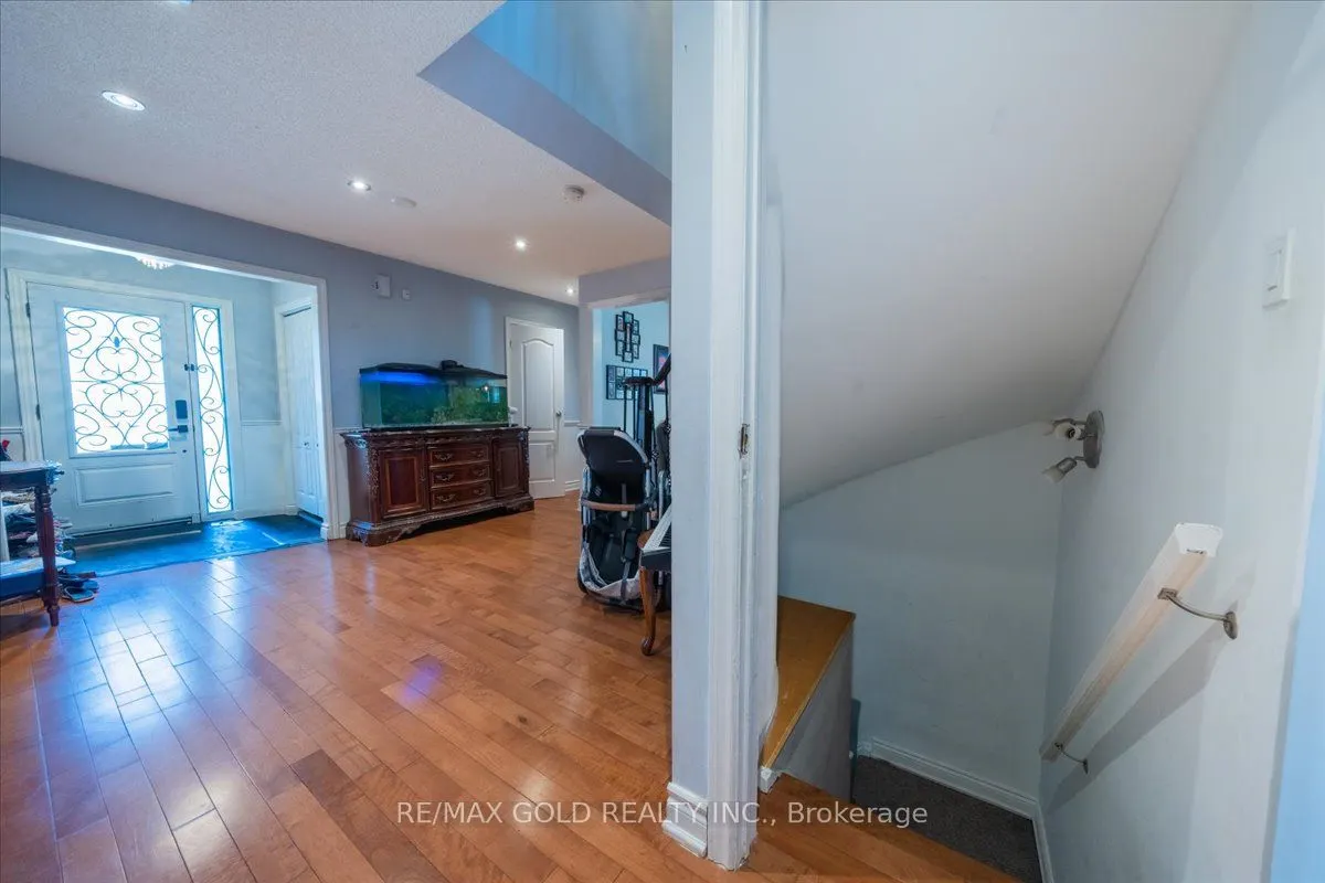 113 Rollo Drive N