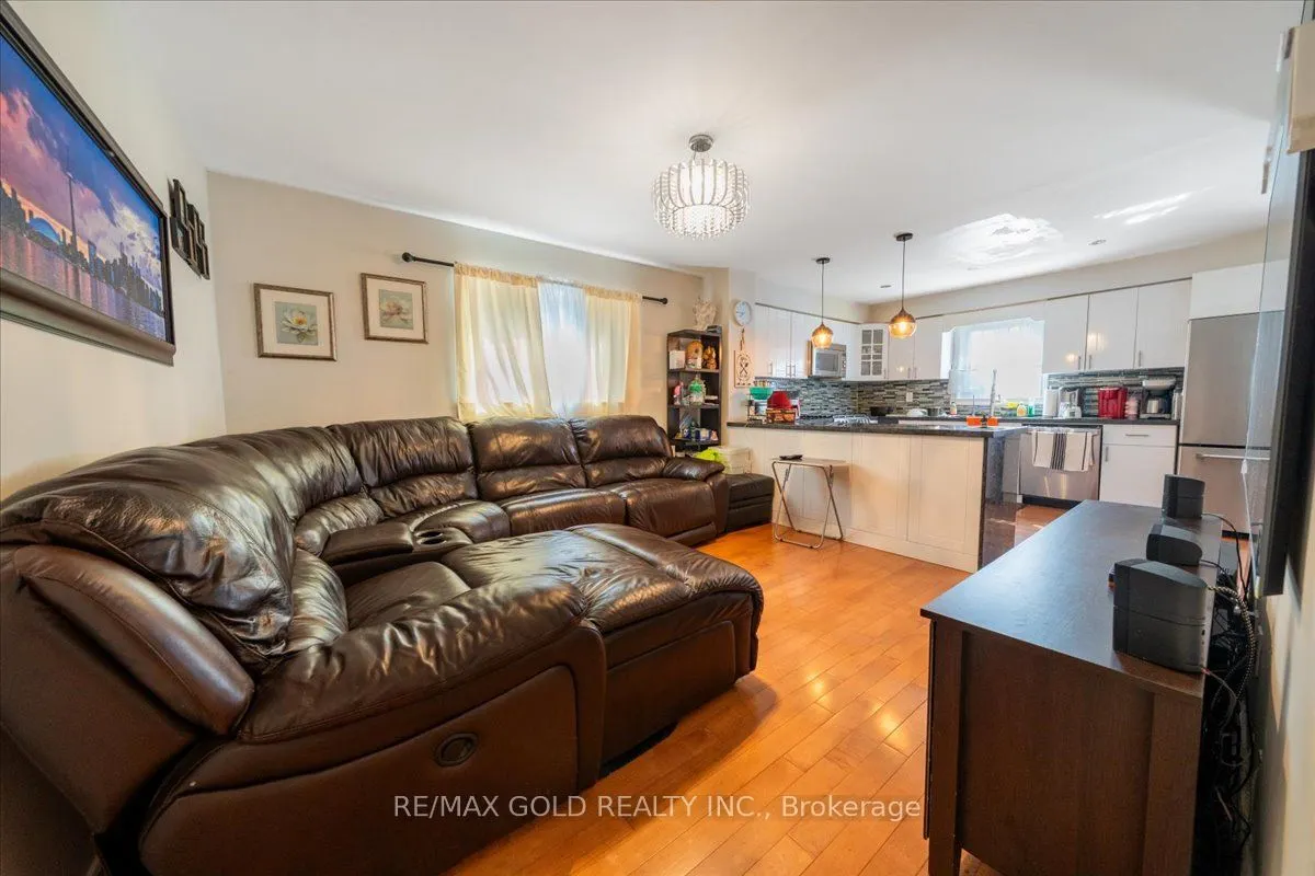 113 Rollo Drive N