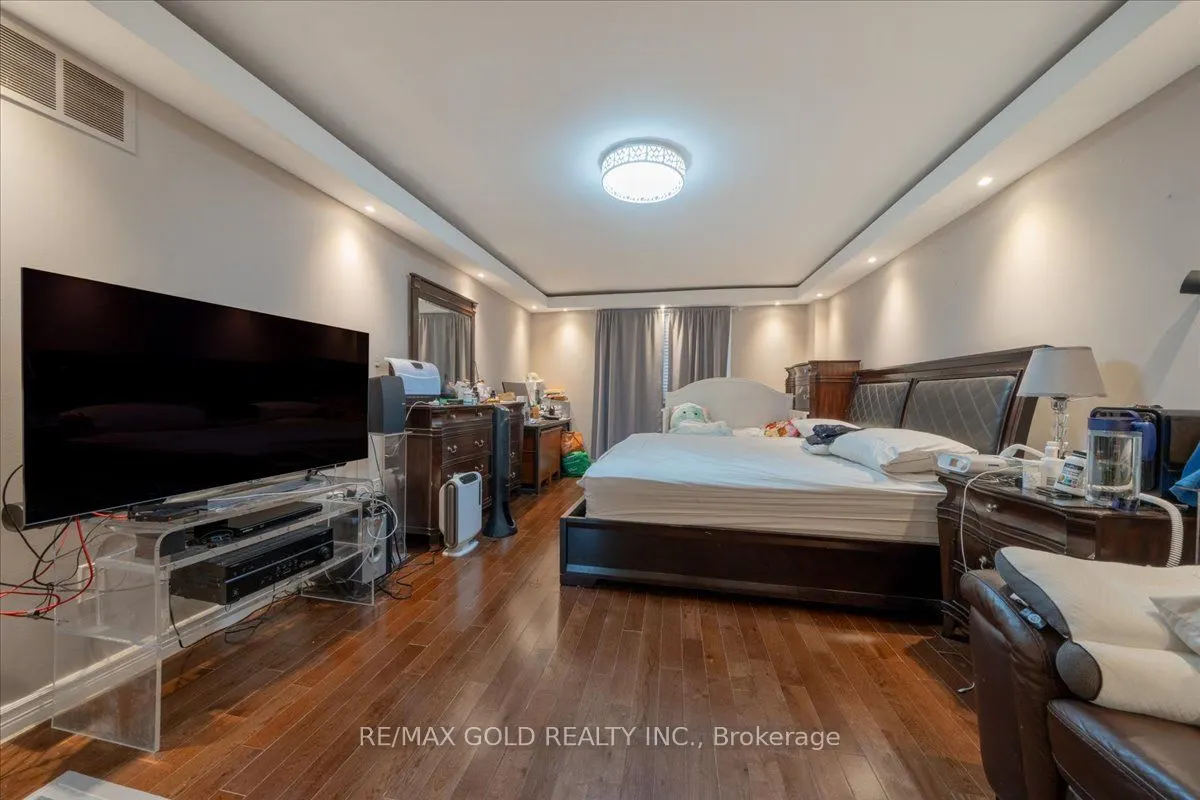 113 Rollo Drive N