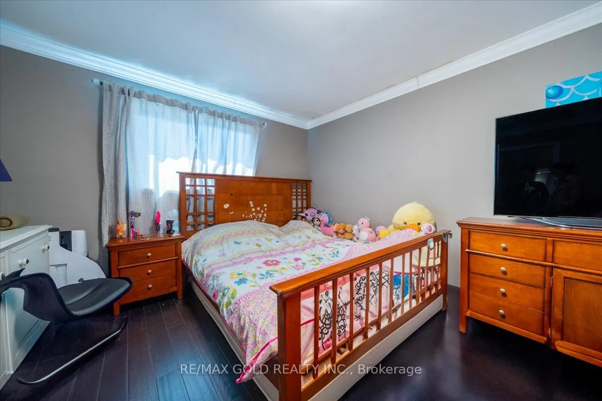 113 Rollo Drive N