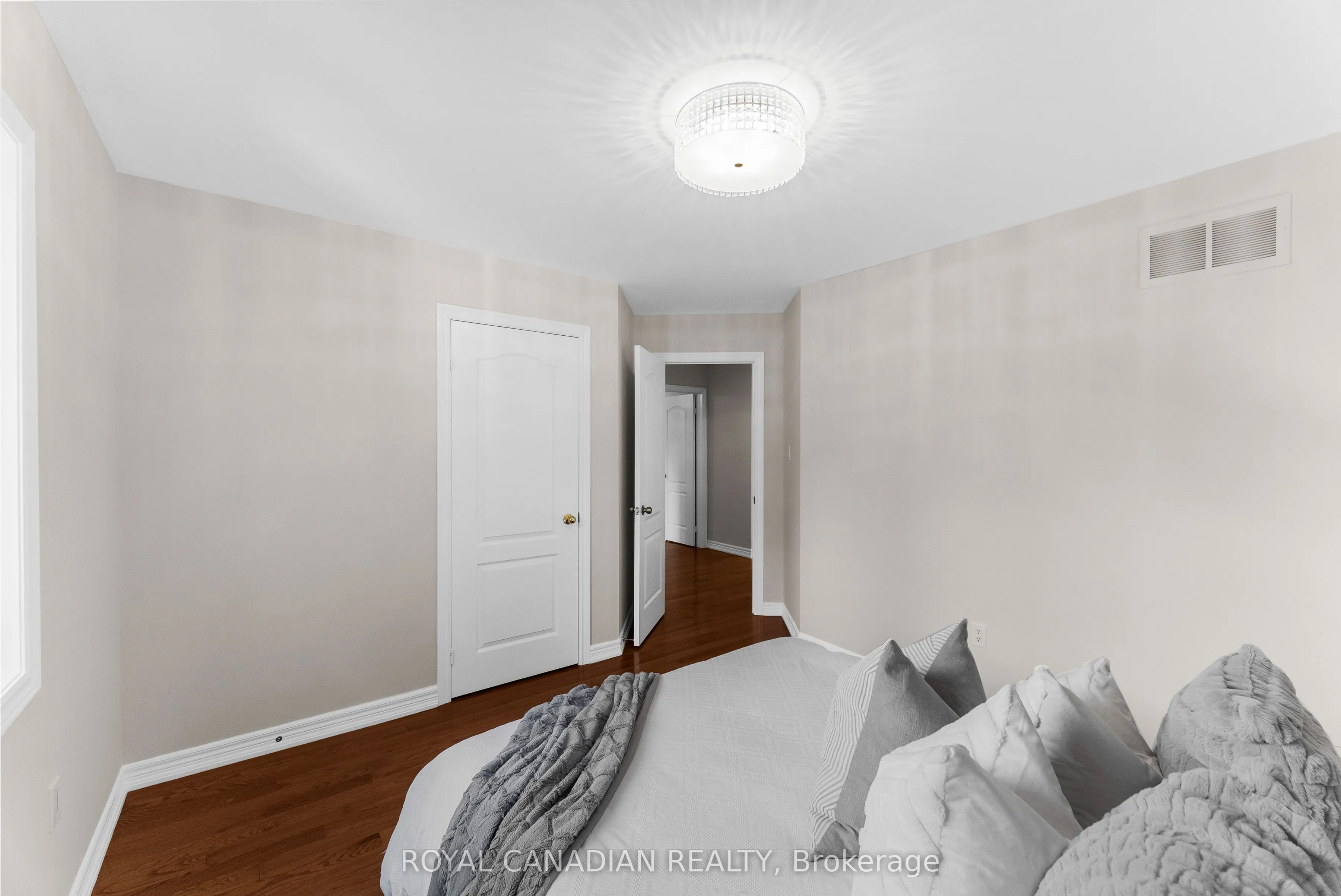 70 Morland Crescent
