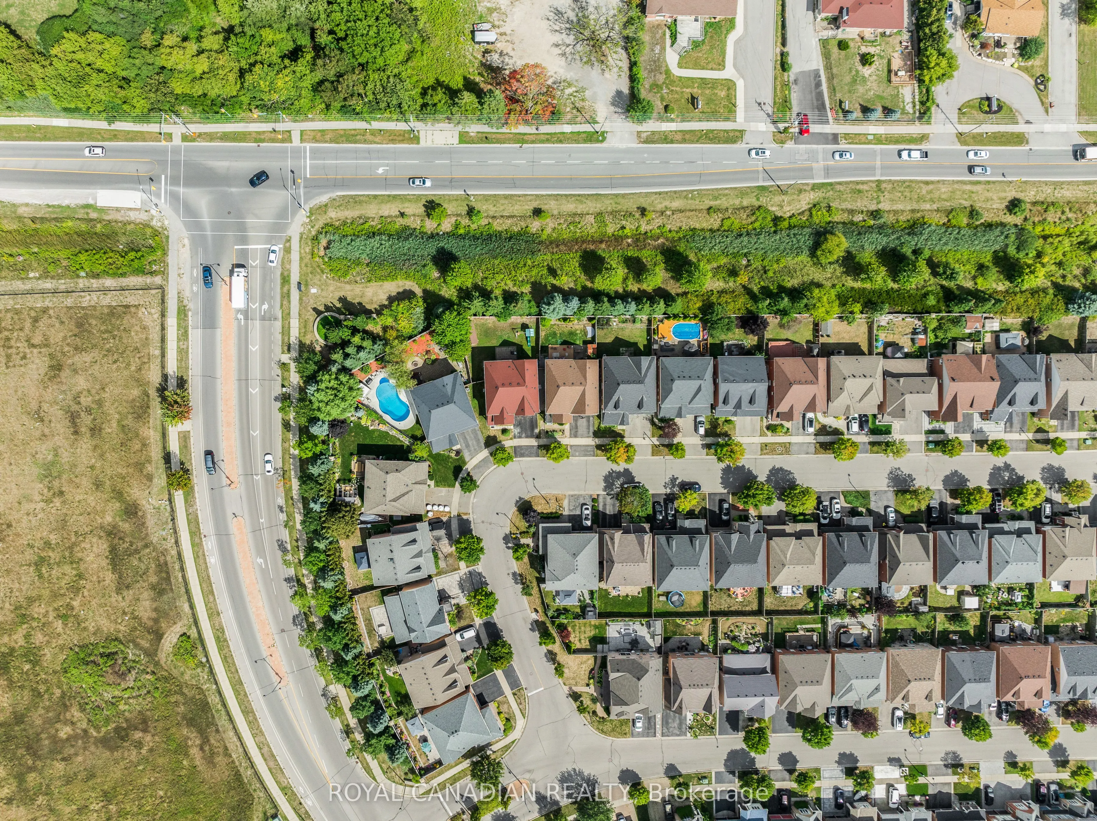 70 Morland Crescent