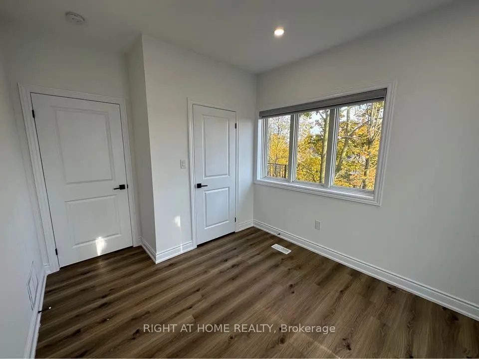 700 Winchester Road E, #Unit 1