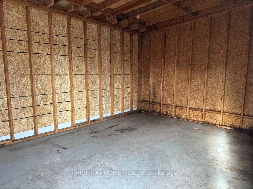700 Winchester Road E, #Unit 1