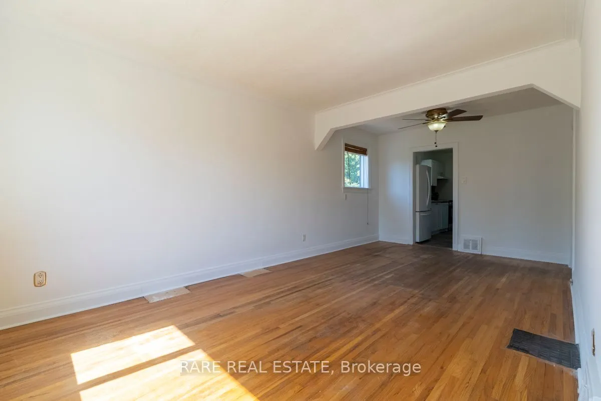 18 Galbraith Avenue