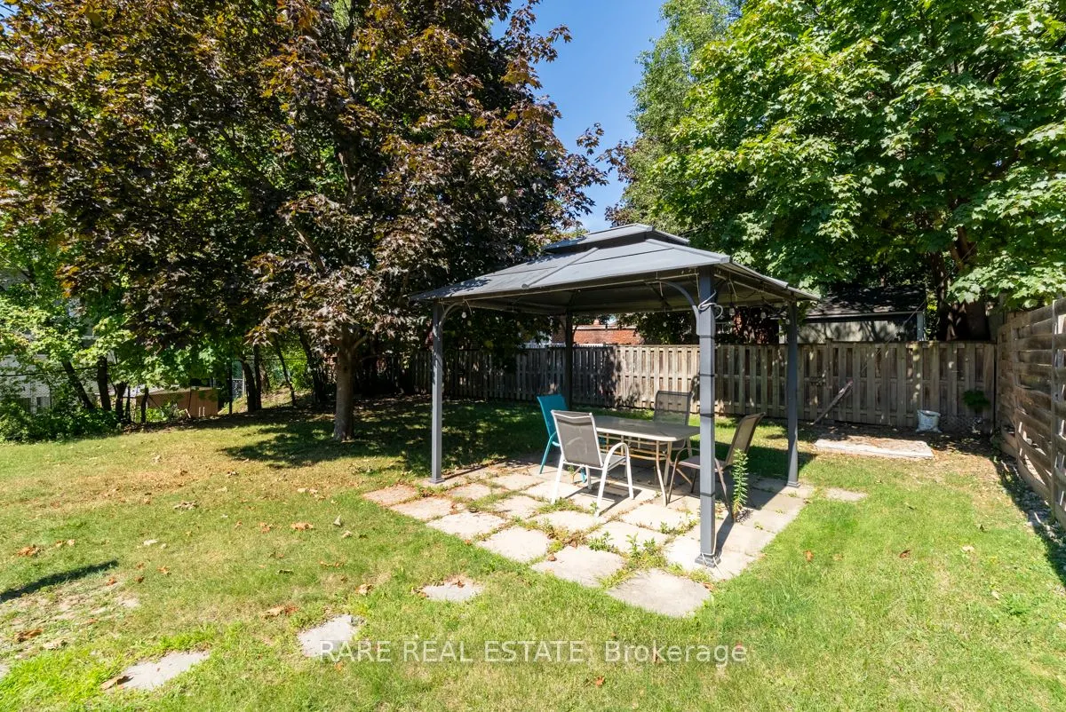 18 Galbraith Avenue
