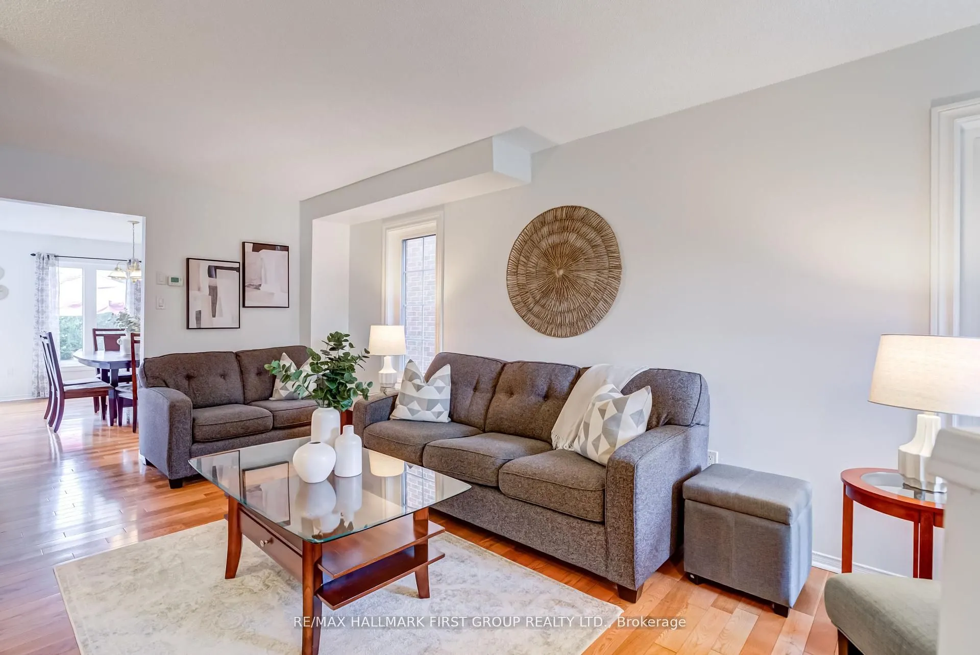 1633 Autumn Crescent