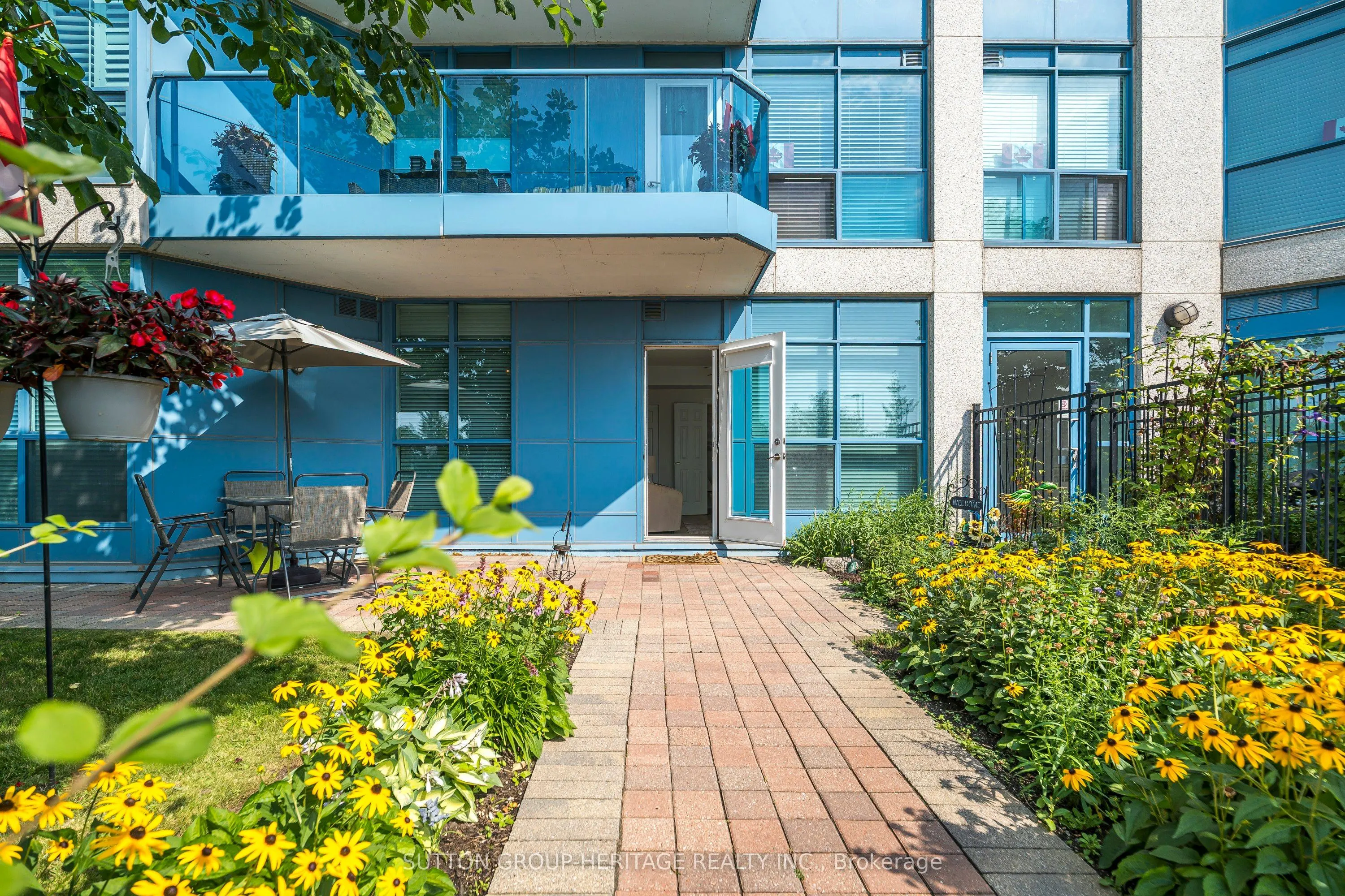 340 Watson Street W, #A02