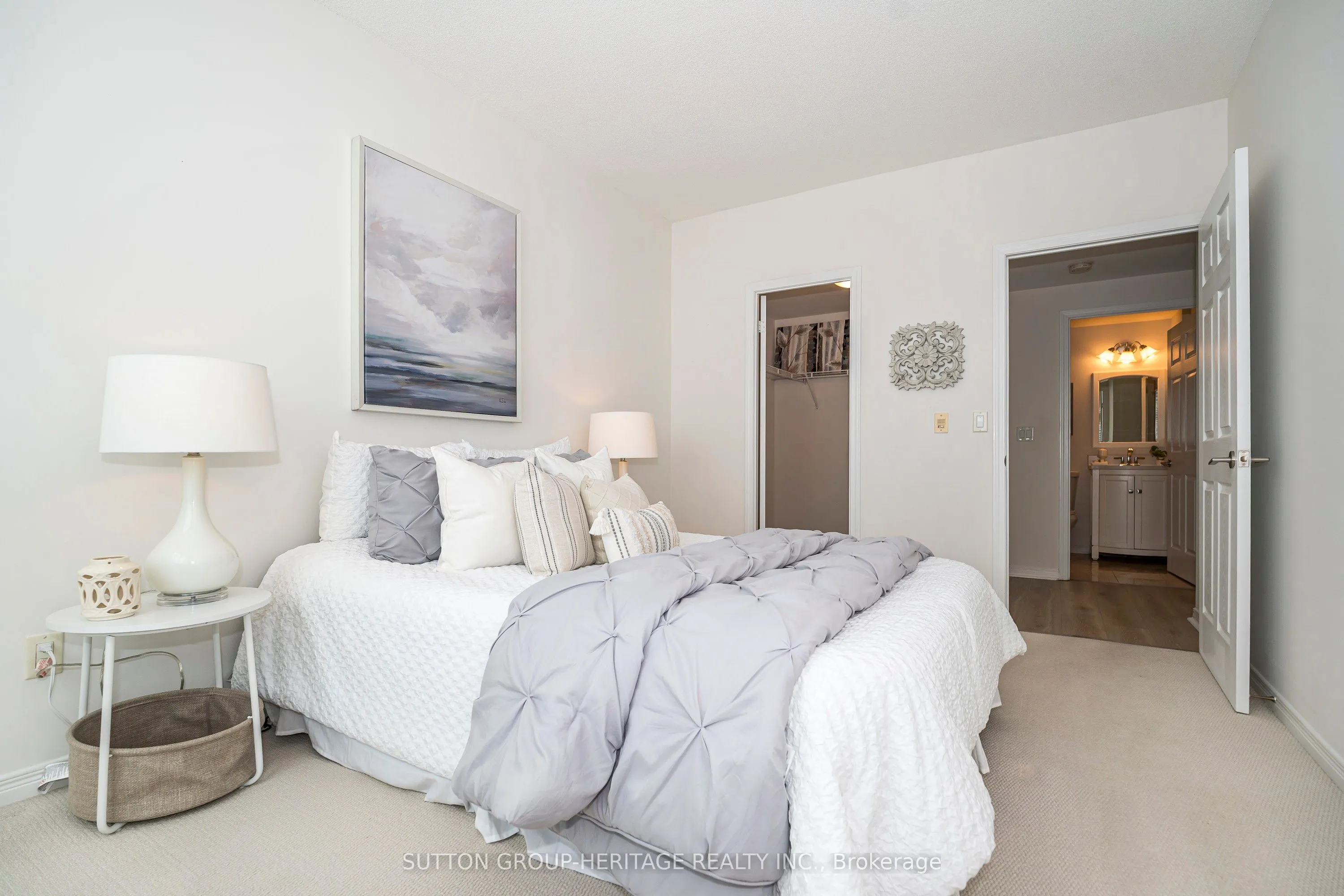 340 Watson Street W, #A02