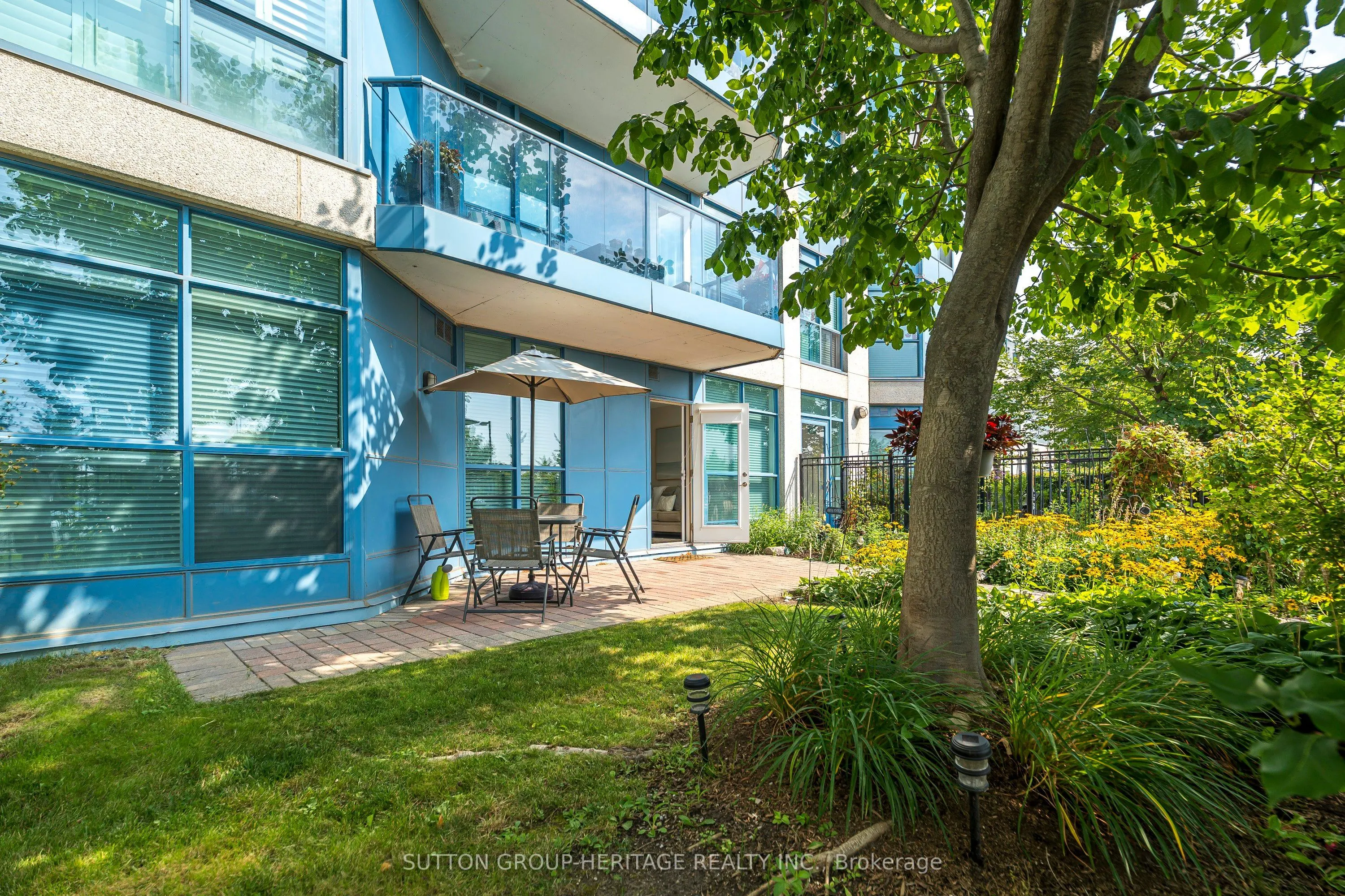 340 Watson Street W, #A02
