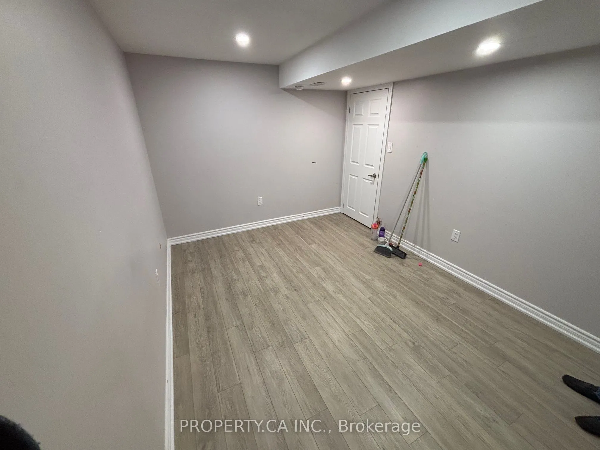 992 Ridge Valley Drive, #Basement Room