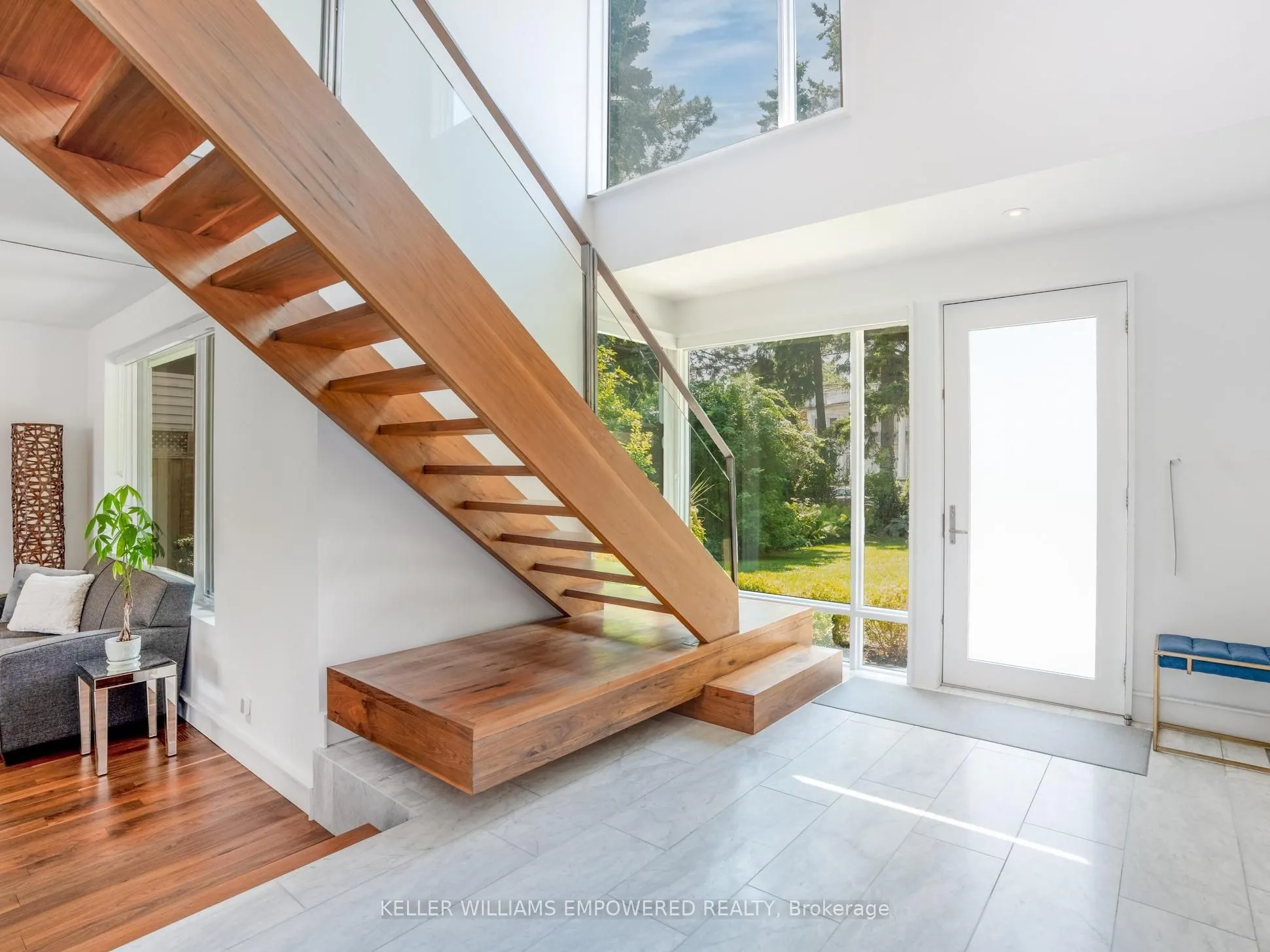 9 Fenwood Heights