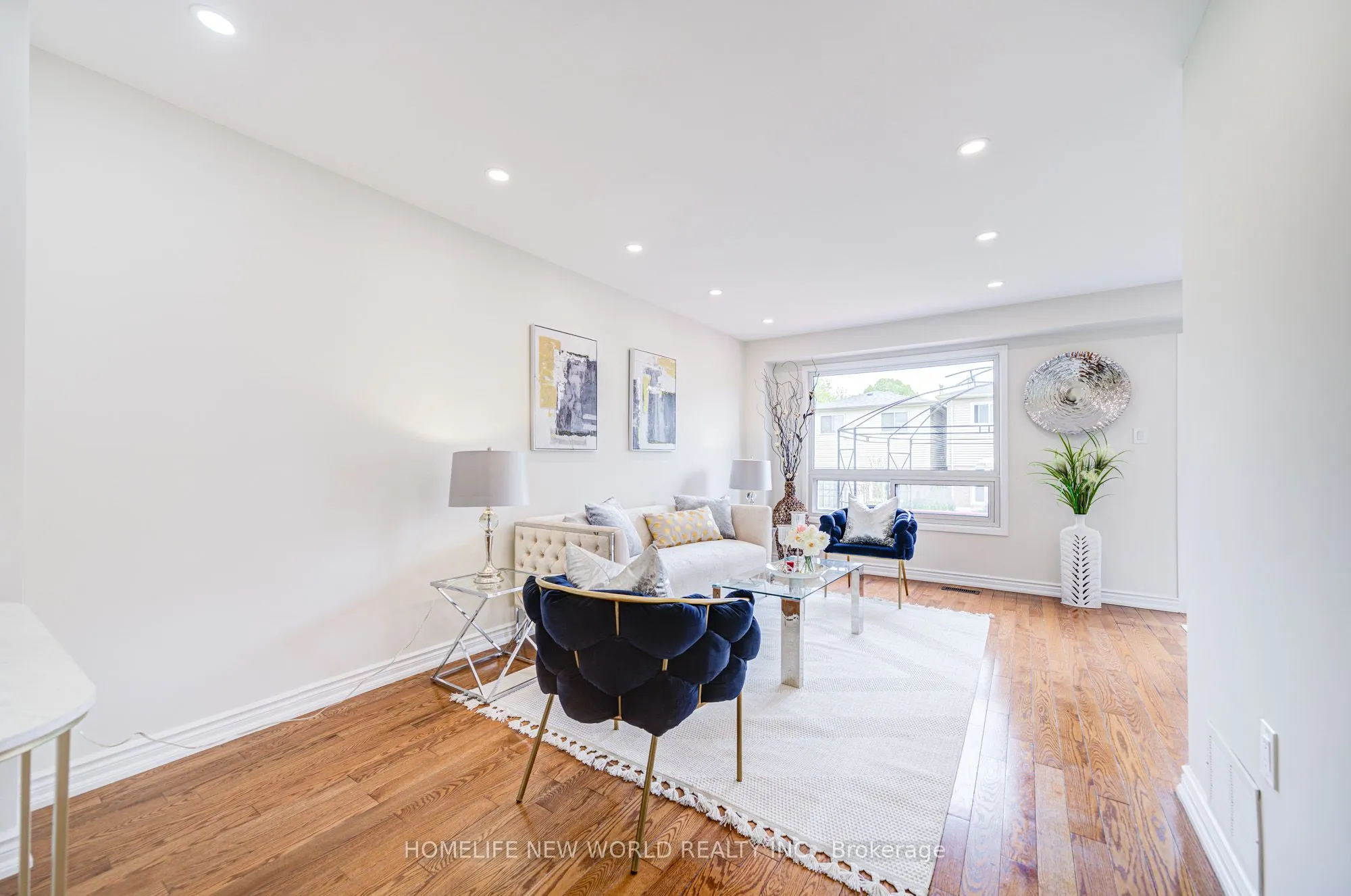 27 Massie Street