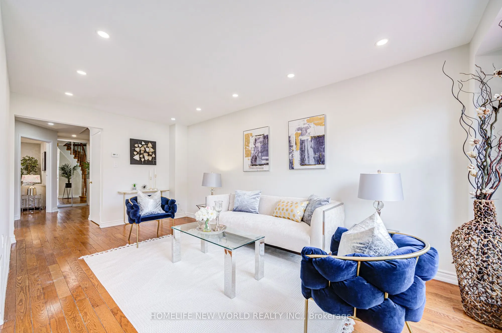 27 Massie Street