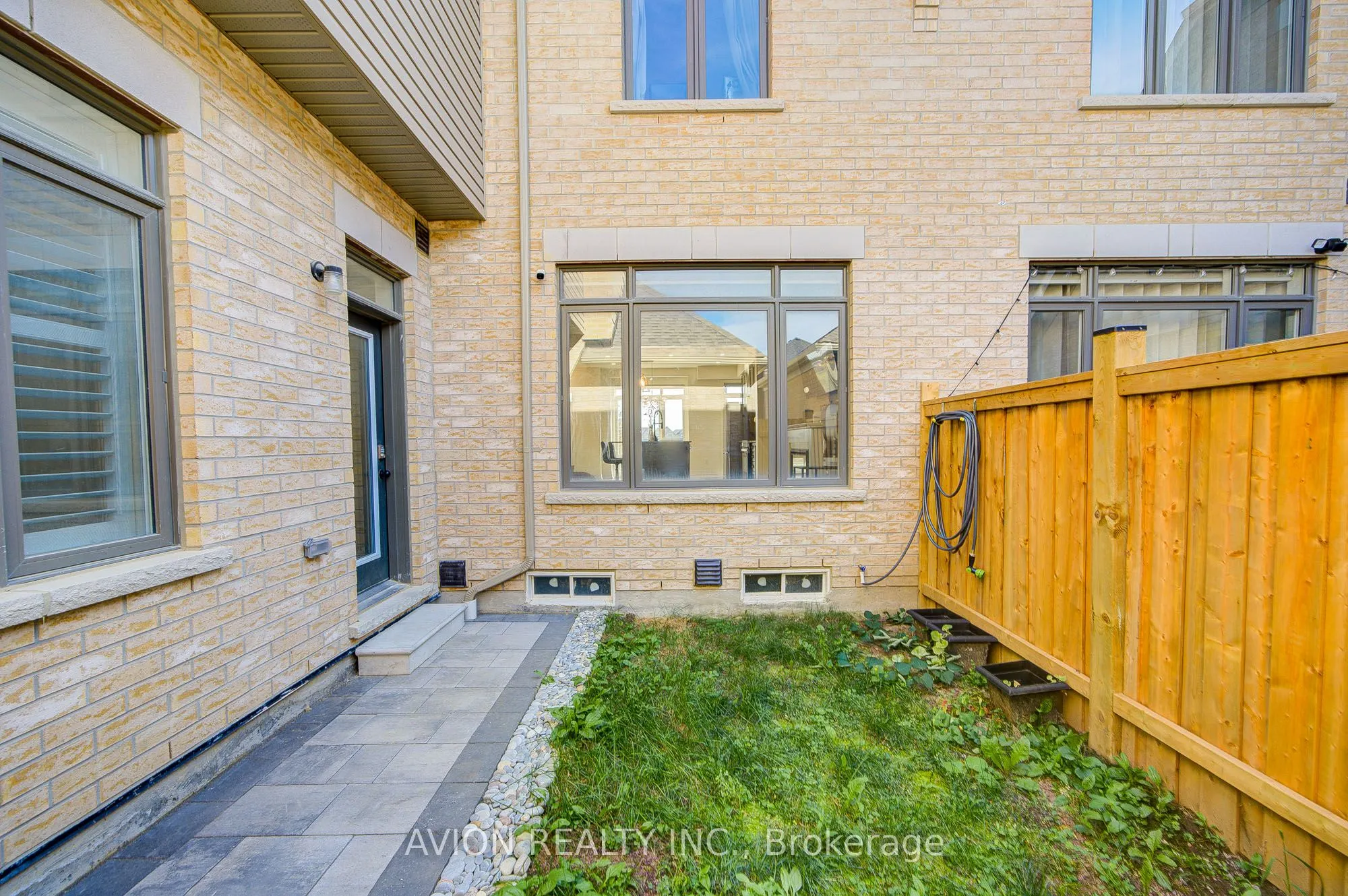 261 Coronation Road