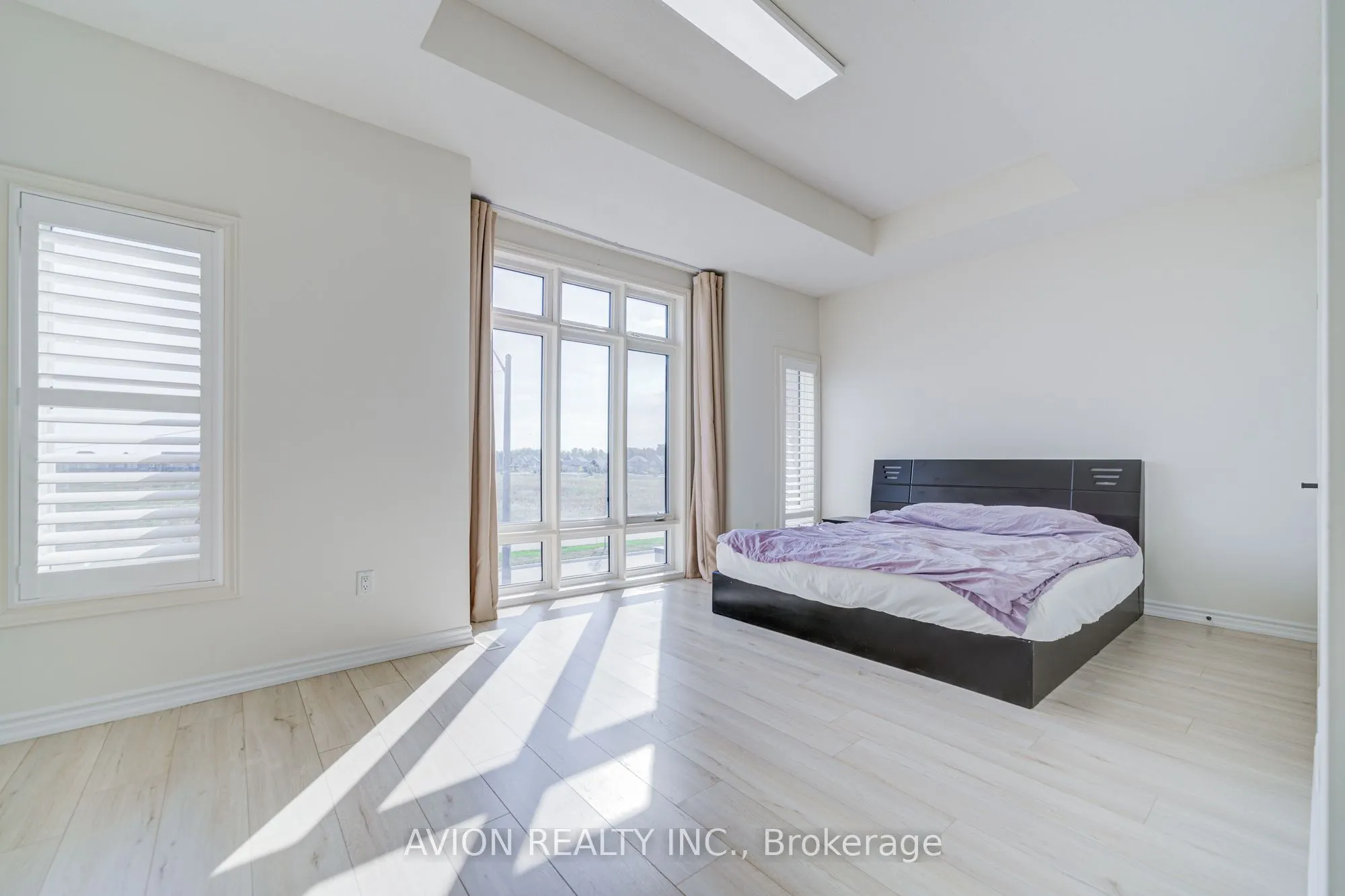 261 Coronation Road