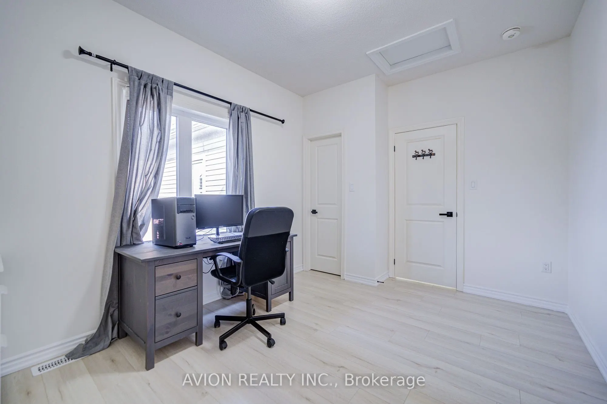 261 Coronation Road
