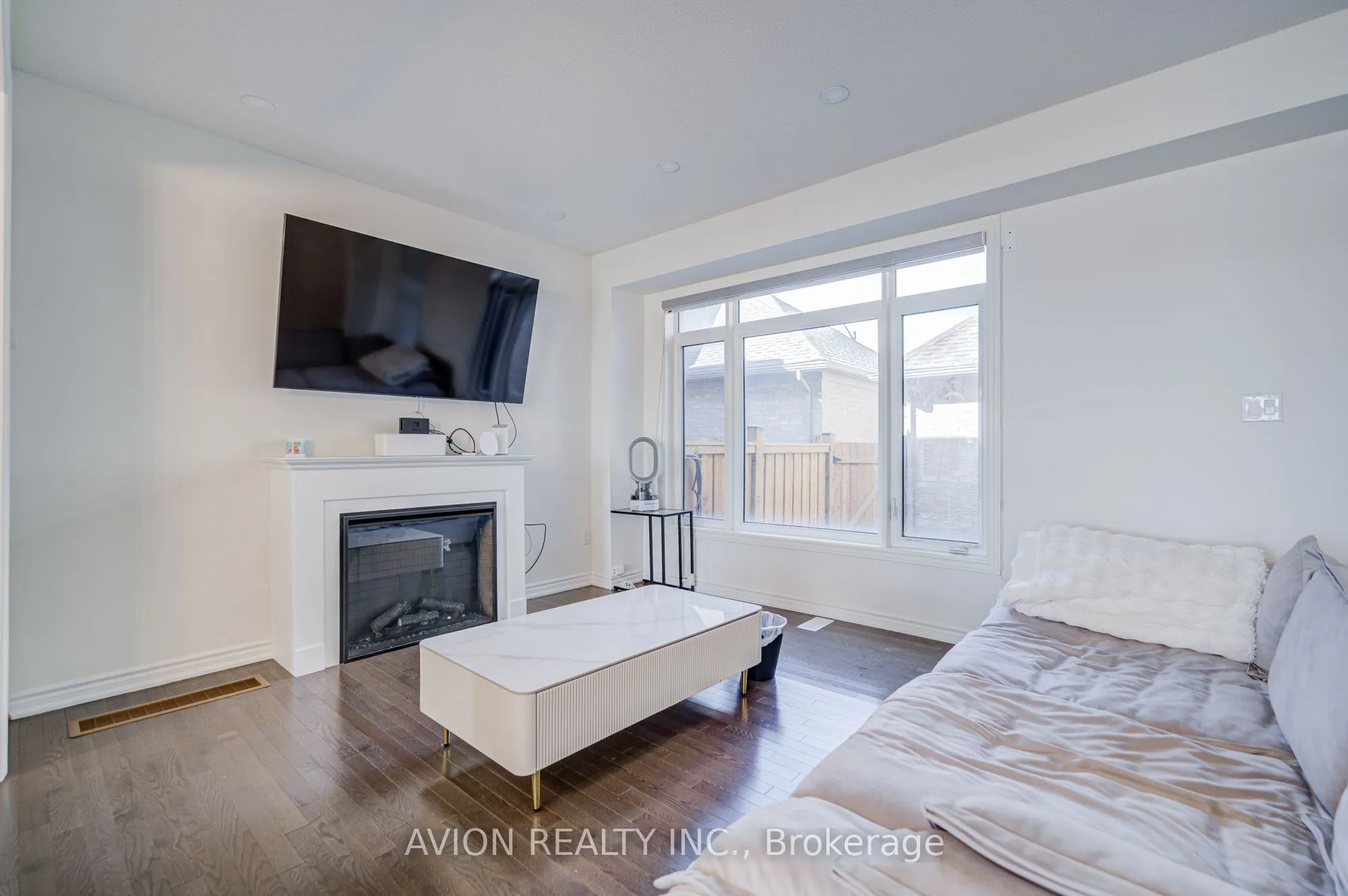 261 Coronation Road