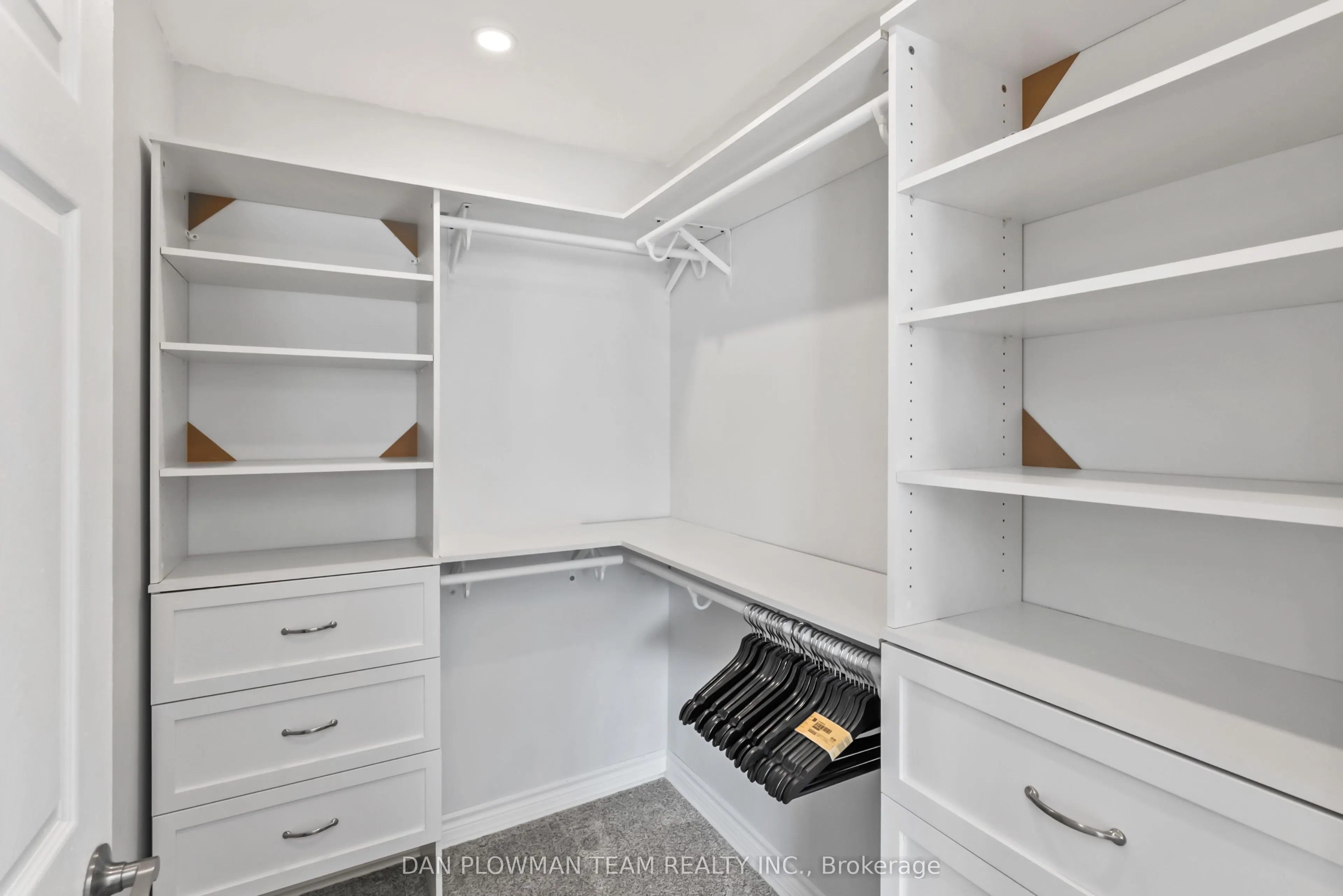 3 Hawkstone Crescent