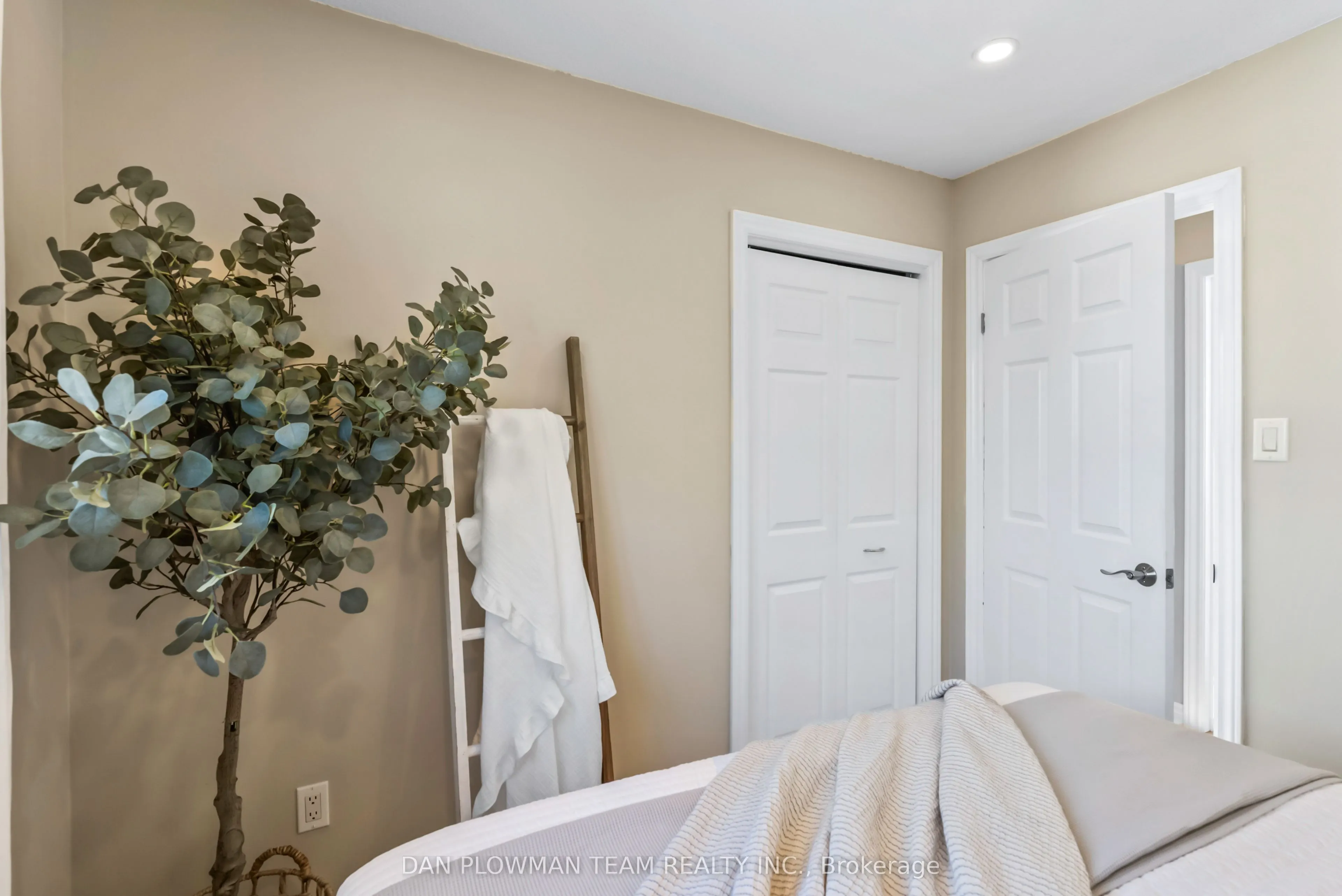 3 Hawkstone Crescent