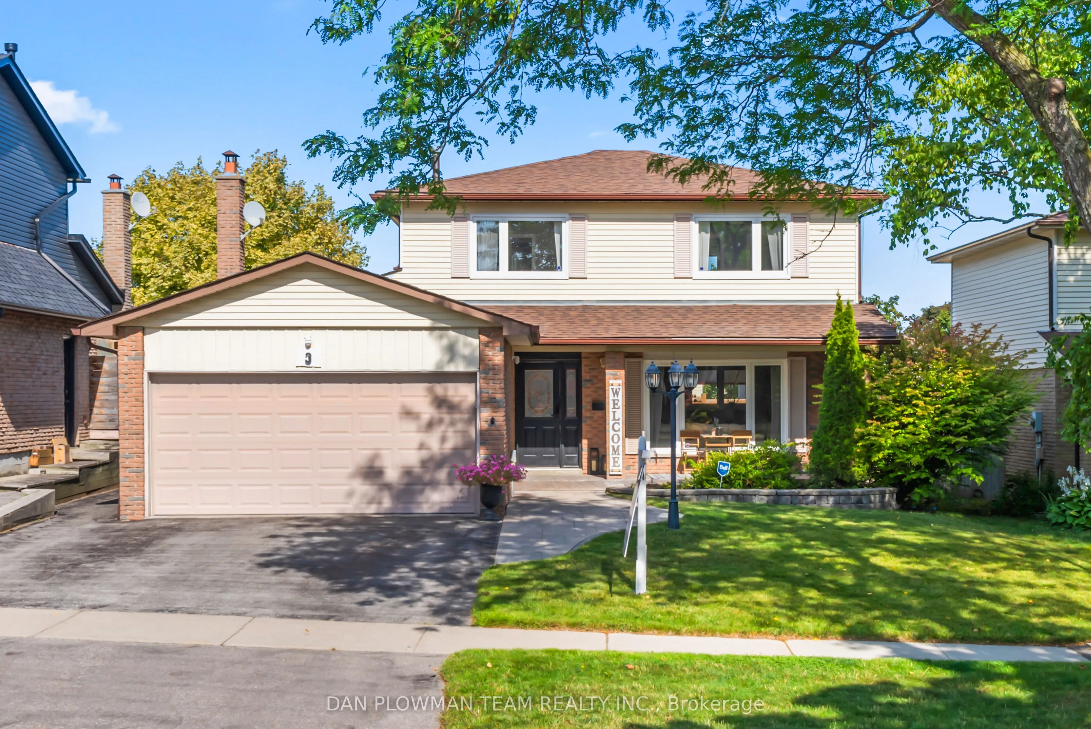 3 Hawkstone Crescent