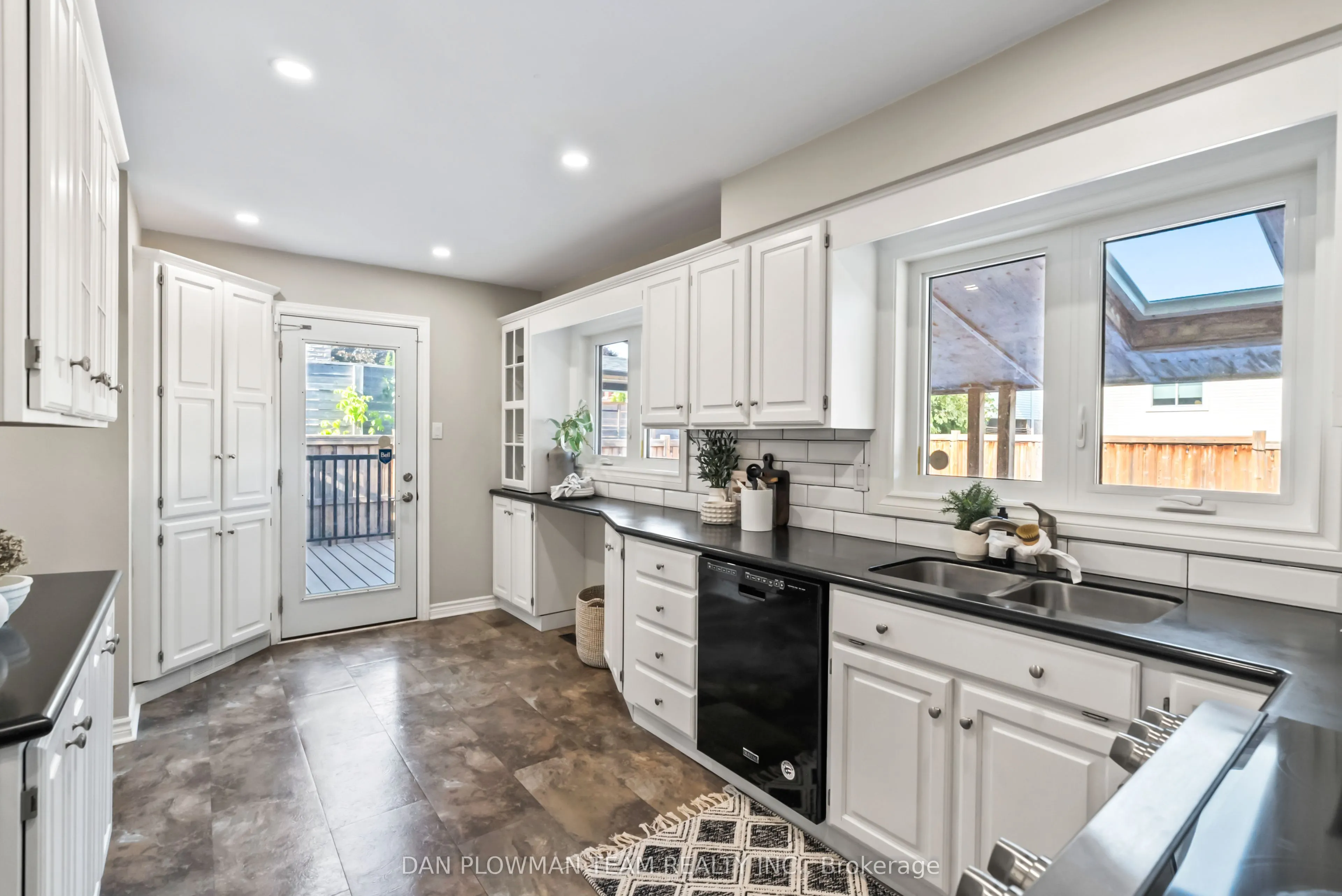 3 Hawkstone Crescent