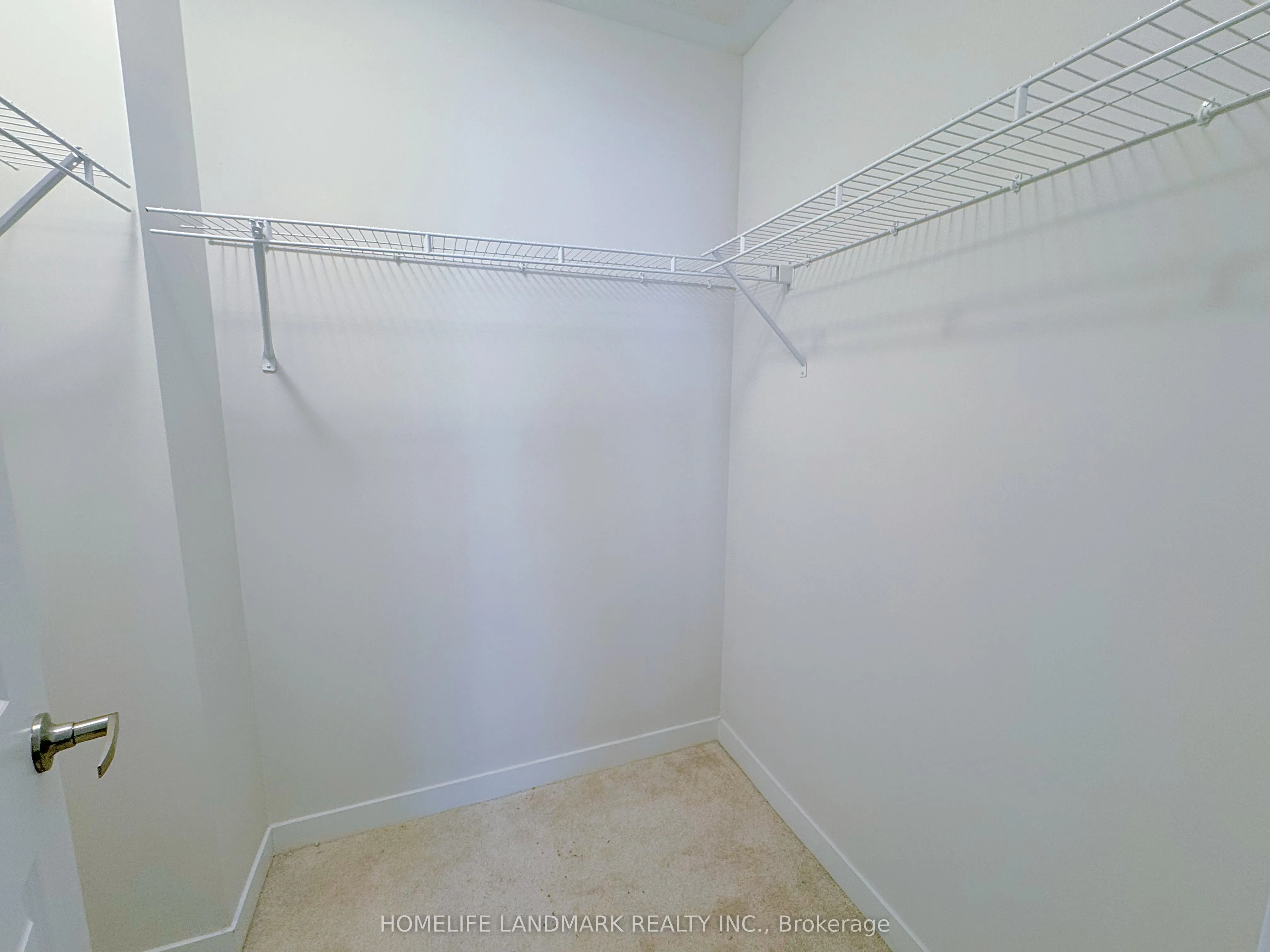 52 Selfridge Way