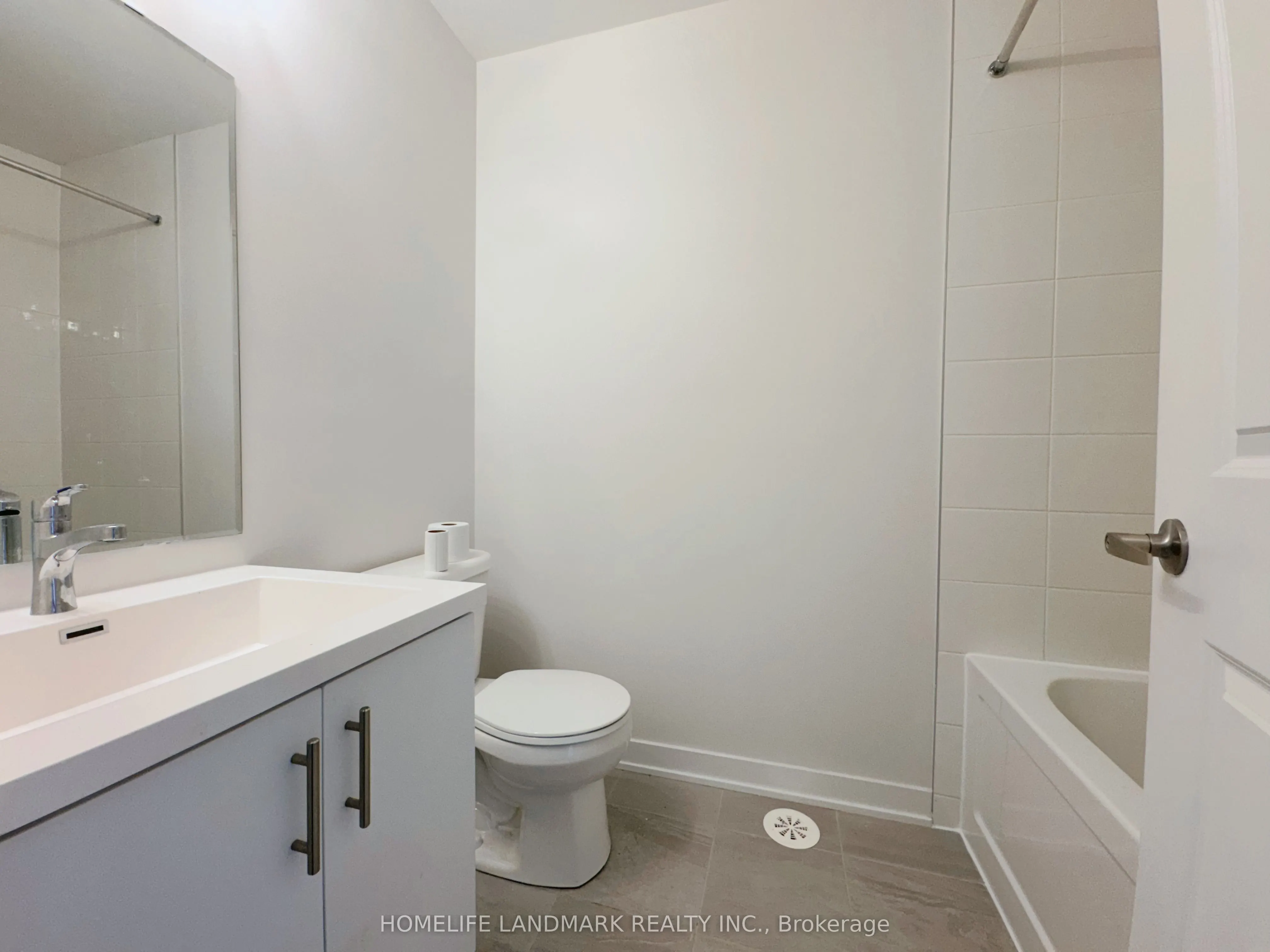 52 Selfridge Way