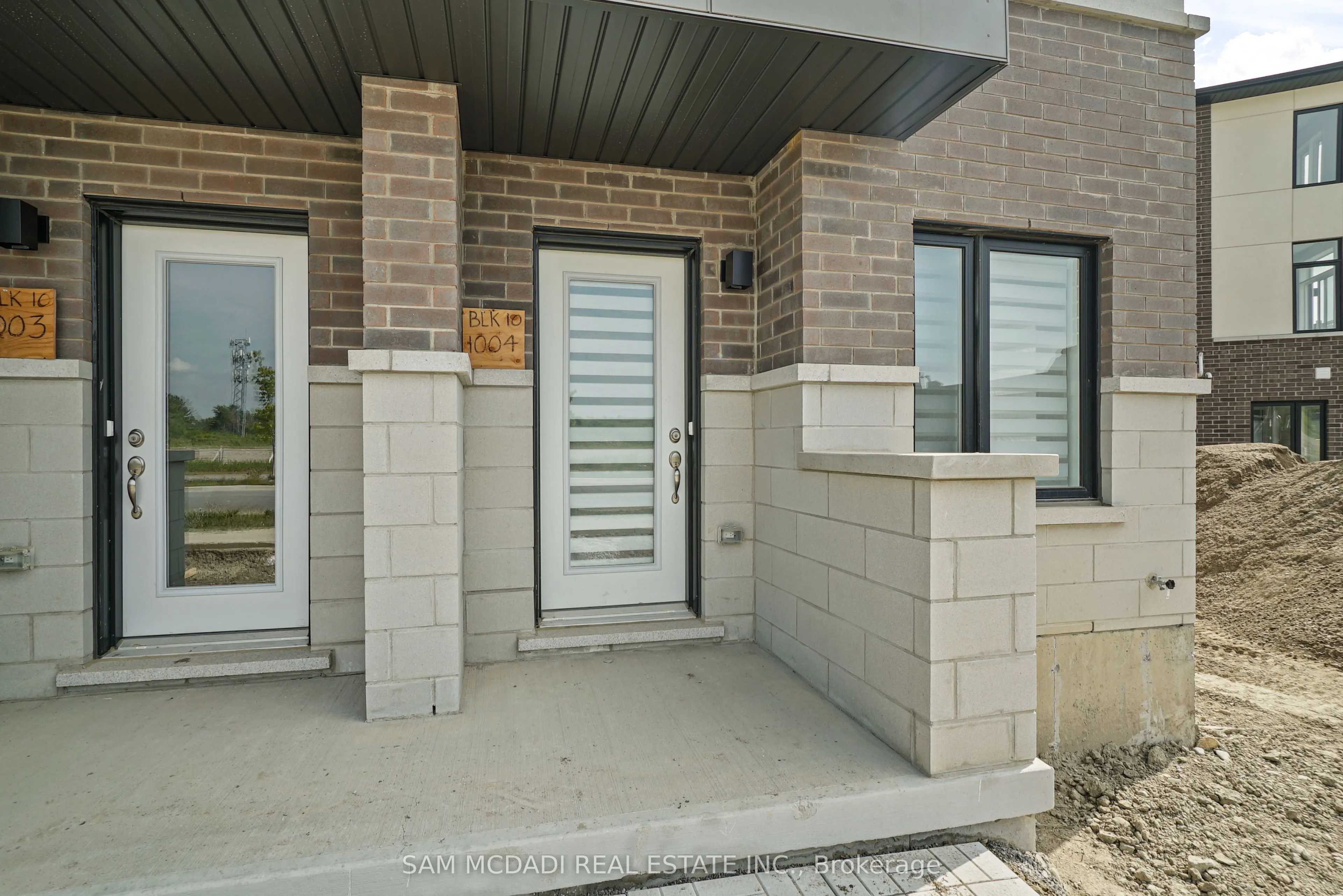 1695 Dersan Street, #601