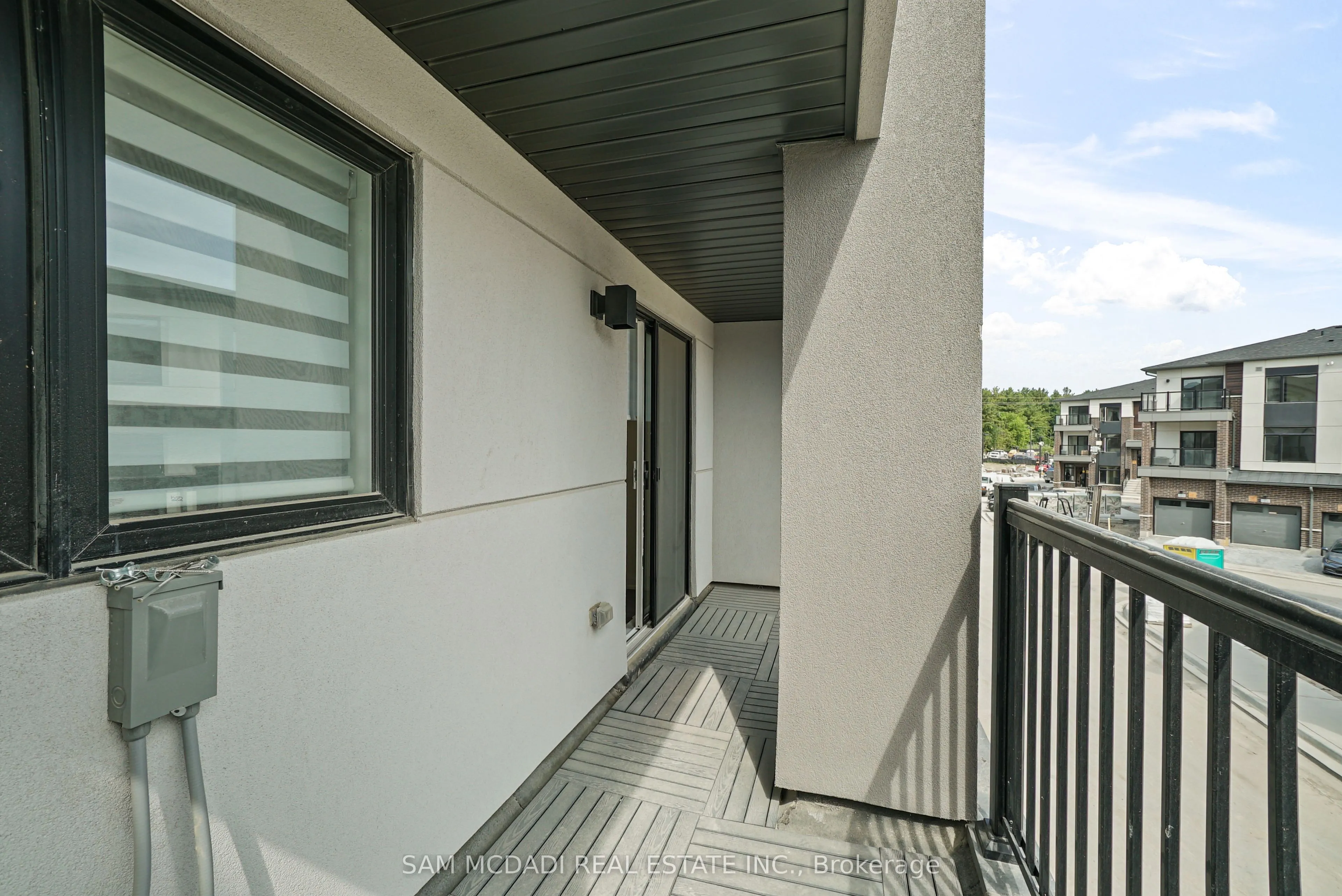 1695 Dersan Street, #601