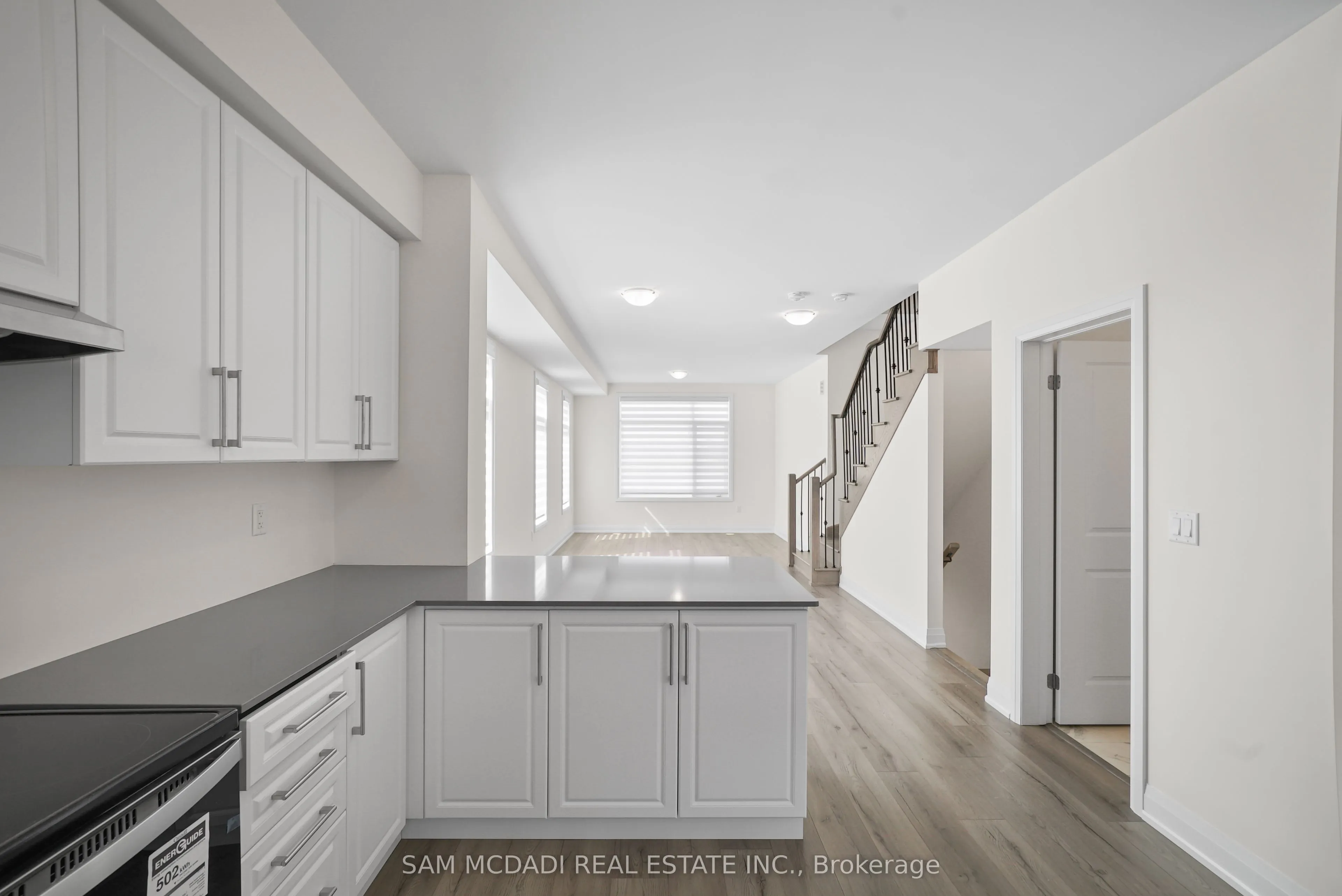 1695 Dersan Street, #601