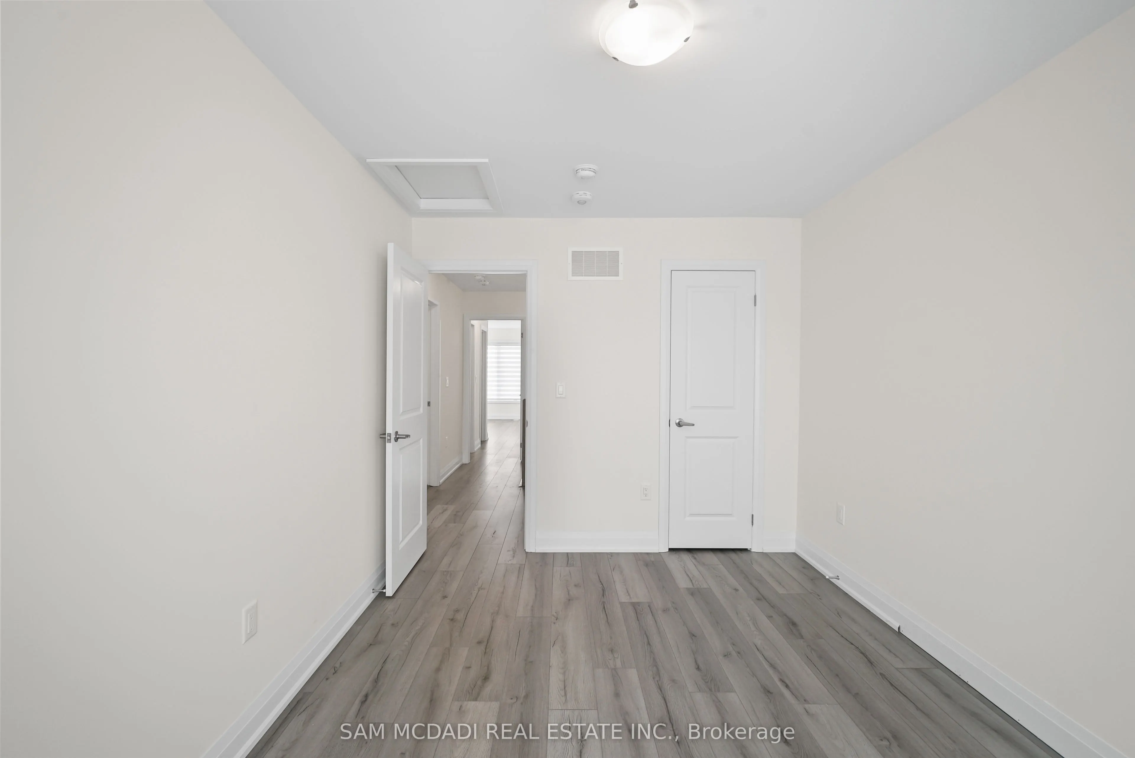 1695 Dersan Street, #601