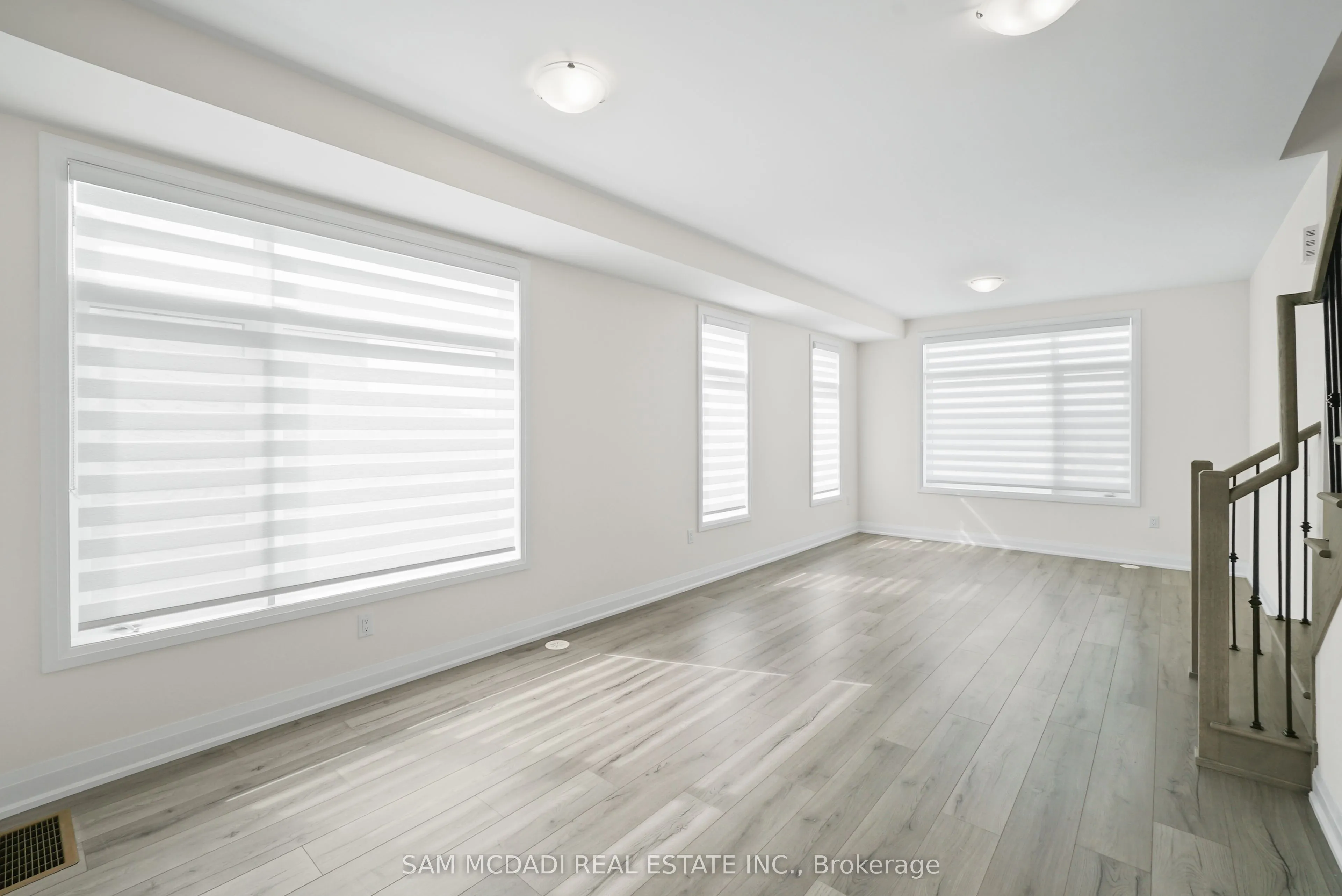 1695 Dersan Street, #601