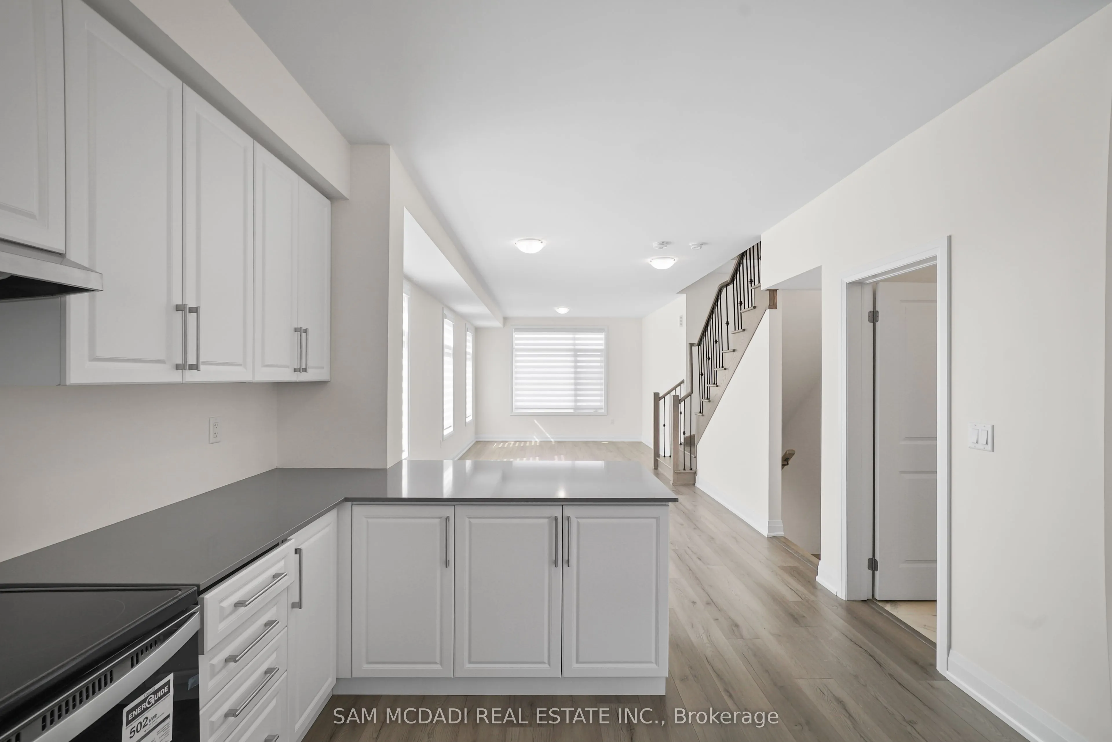1695 Dersan Street, #601