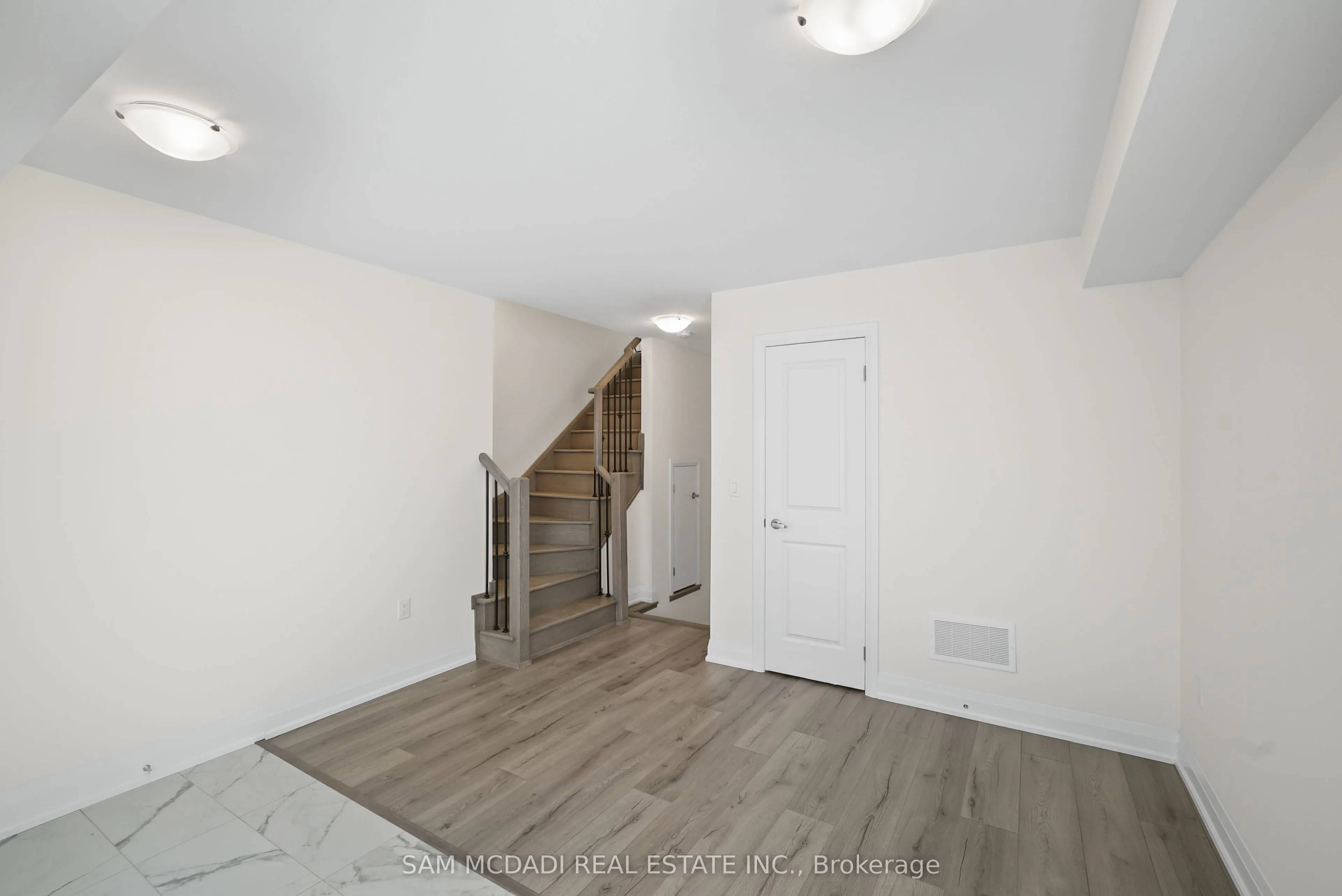 1695 Dersan Street, #601