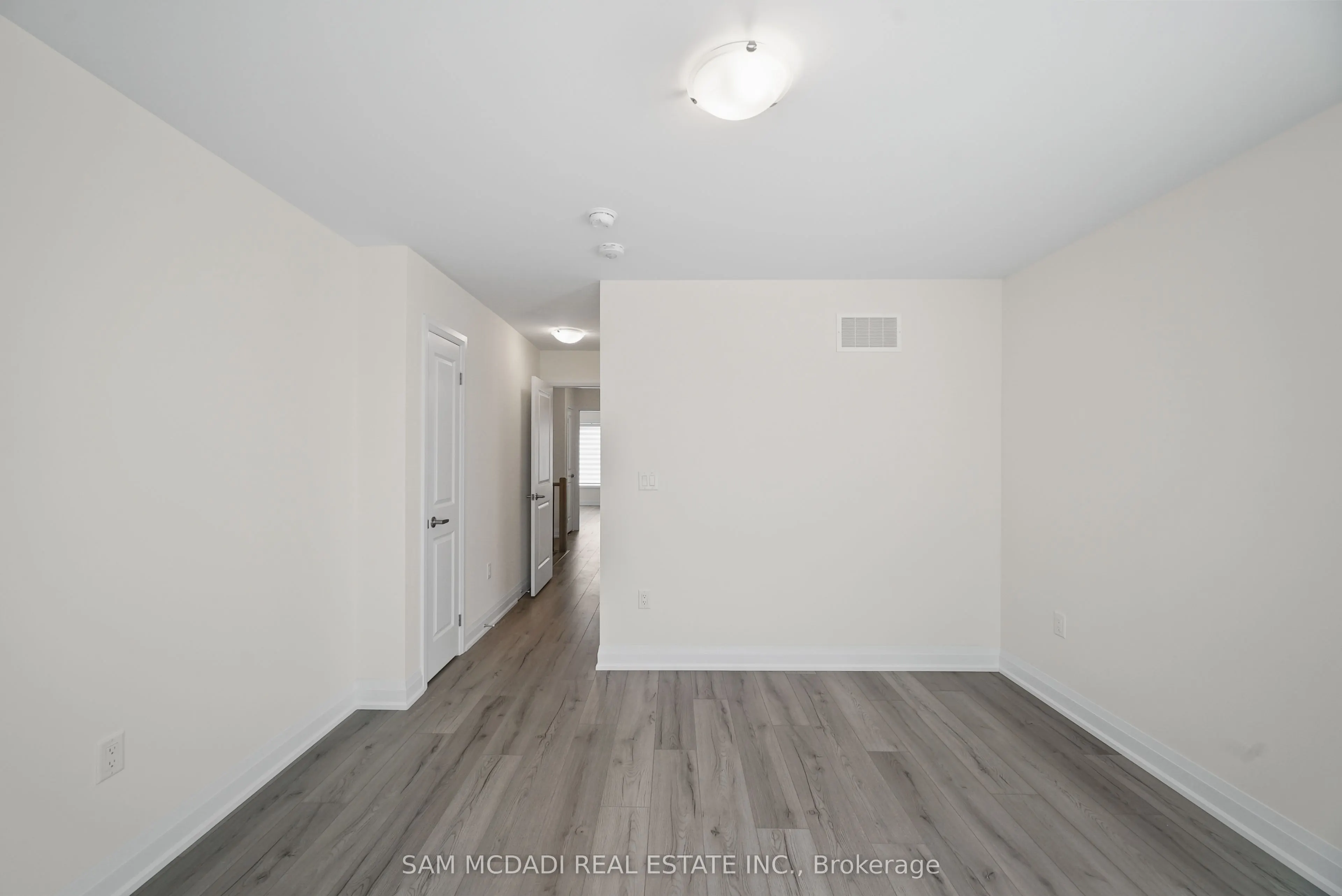 1695 Dersan Street, #601