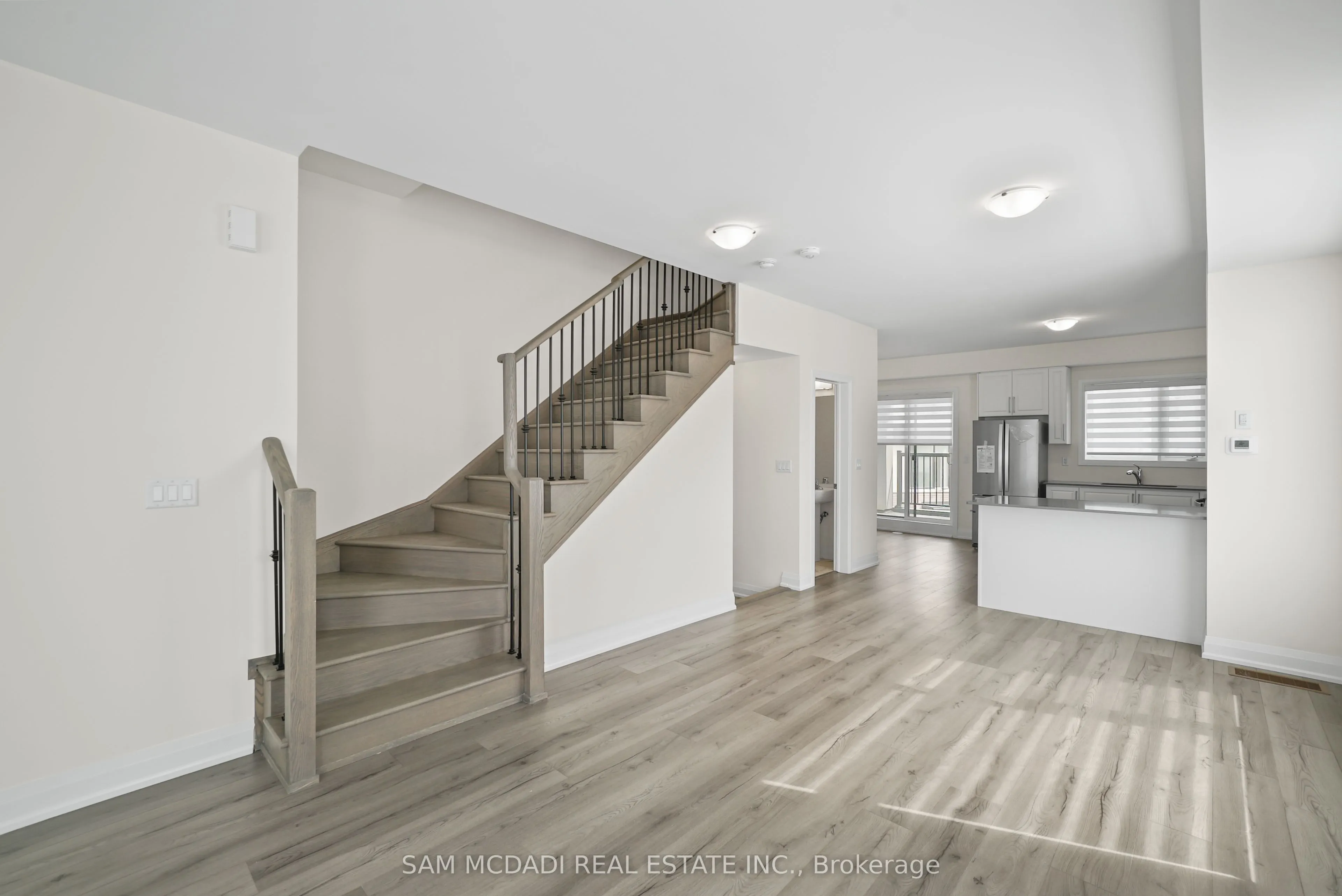 1695 Dersan Street, #601