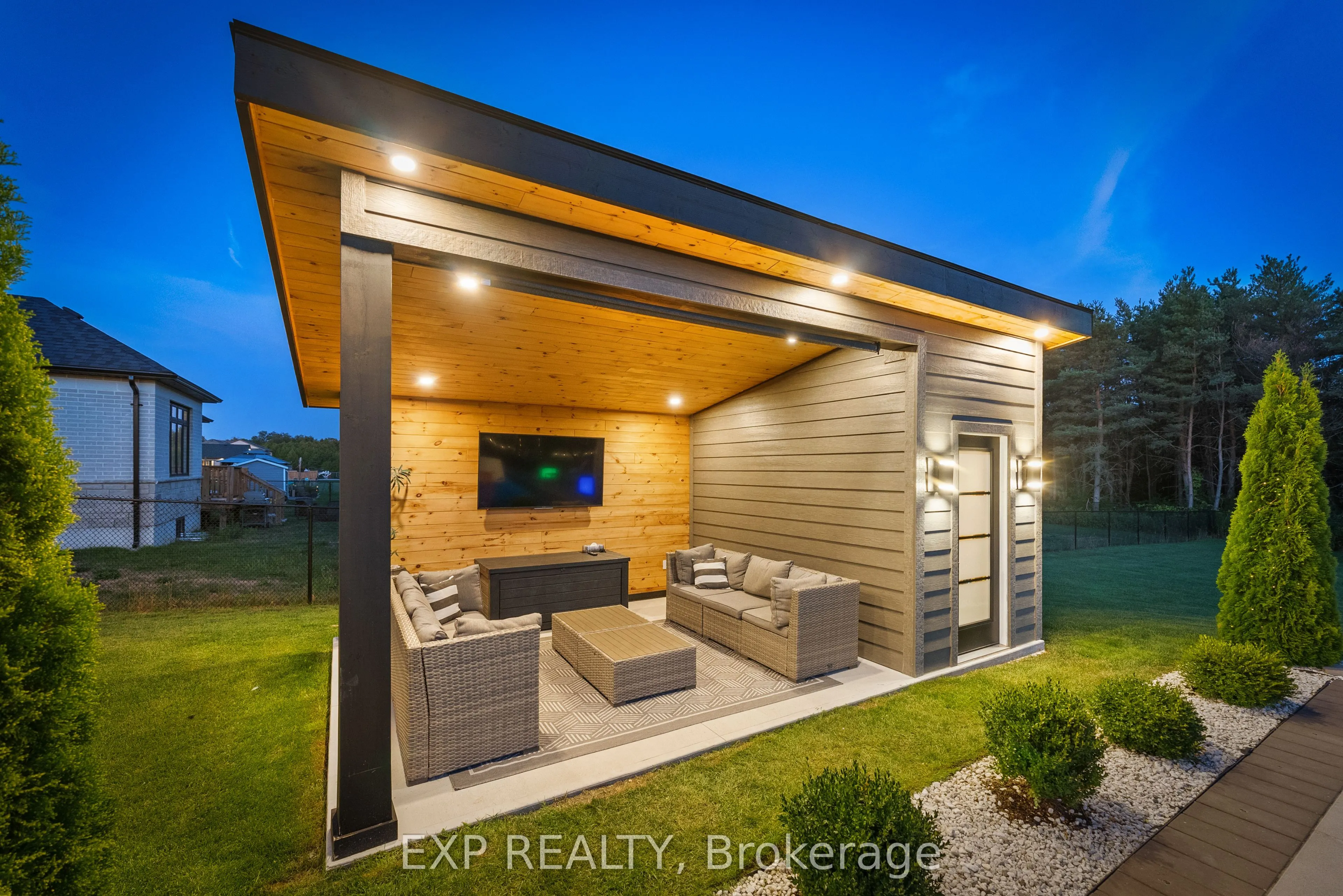 63 Charles Tilley Crescent