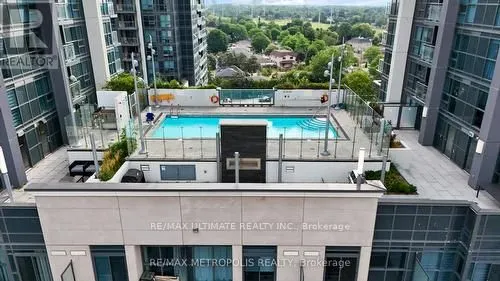 20 Meadowglen Place, #725