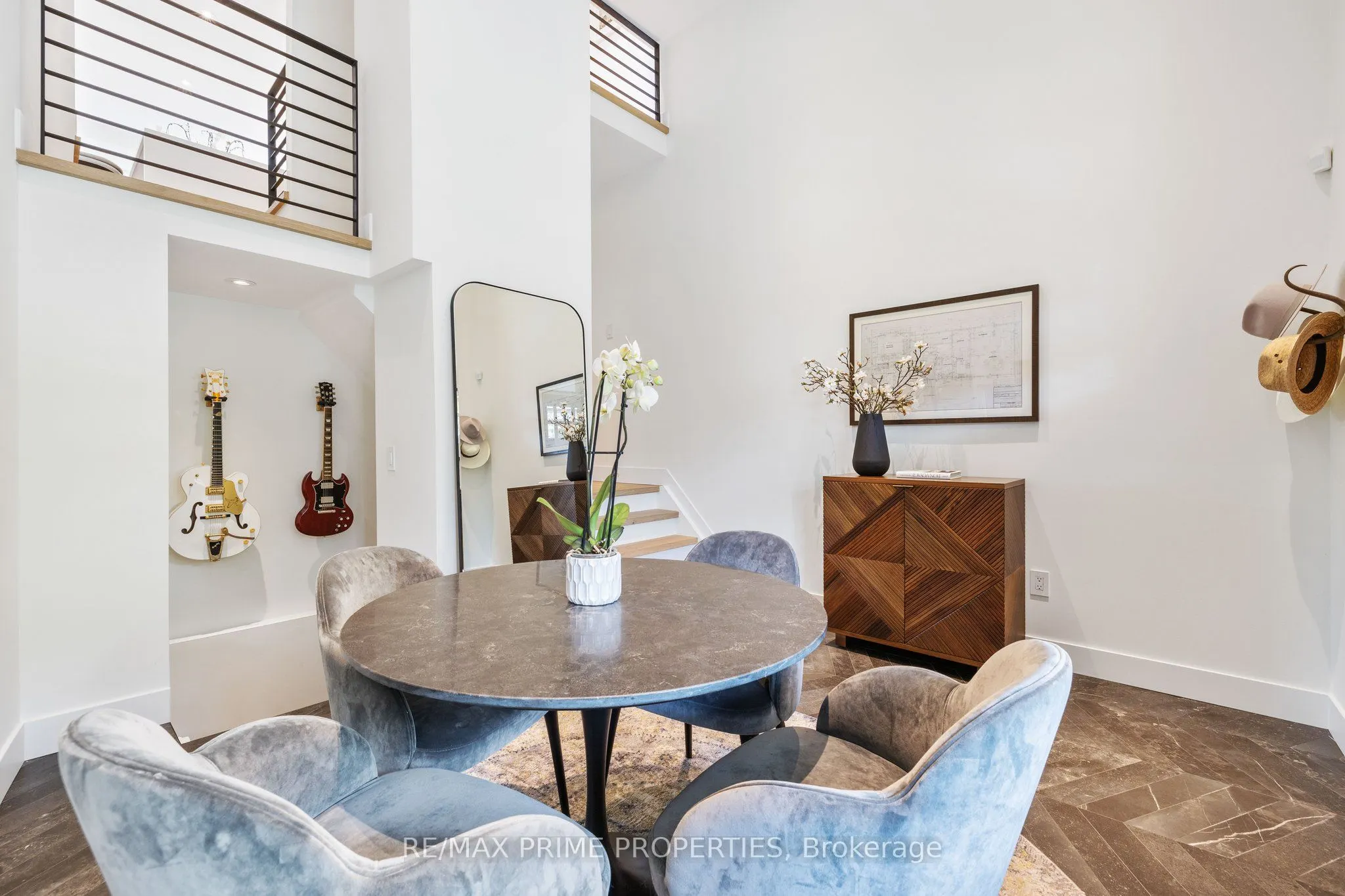 291 Kingswood Road